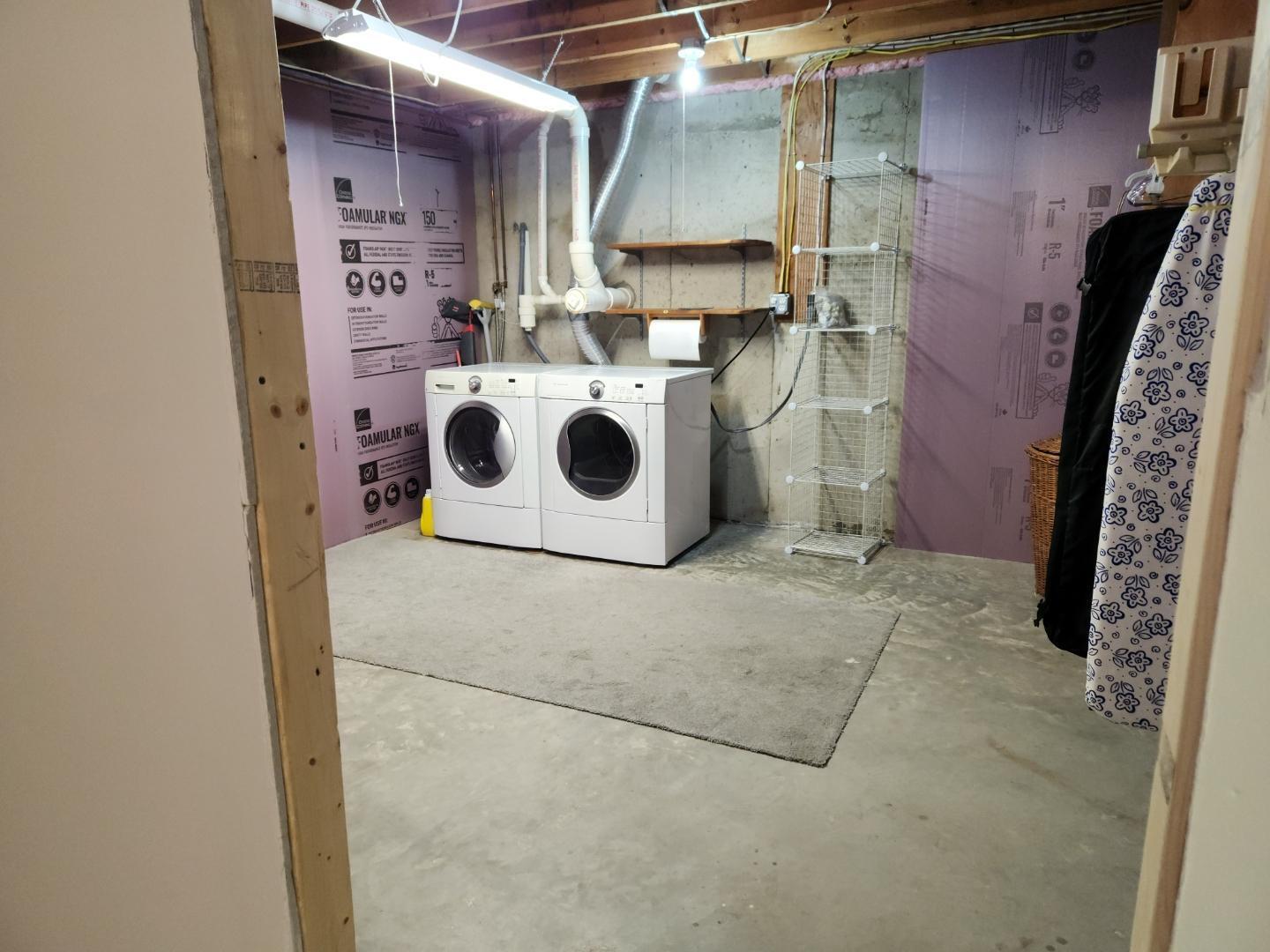 12 Hartford Street, Lewiston, ME, 04240