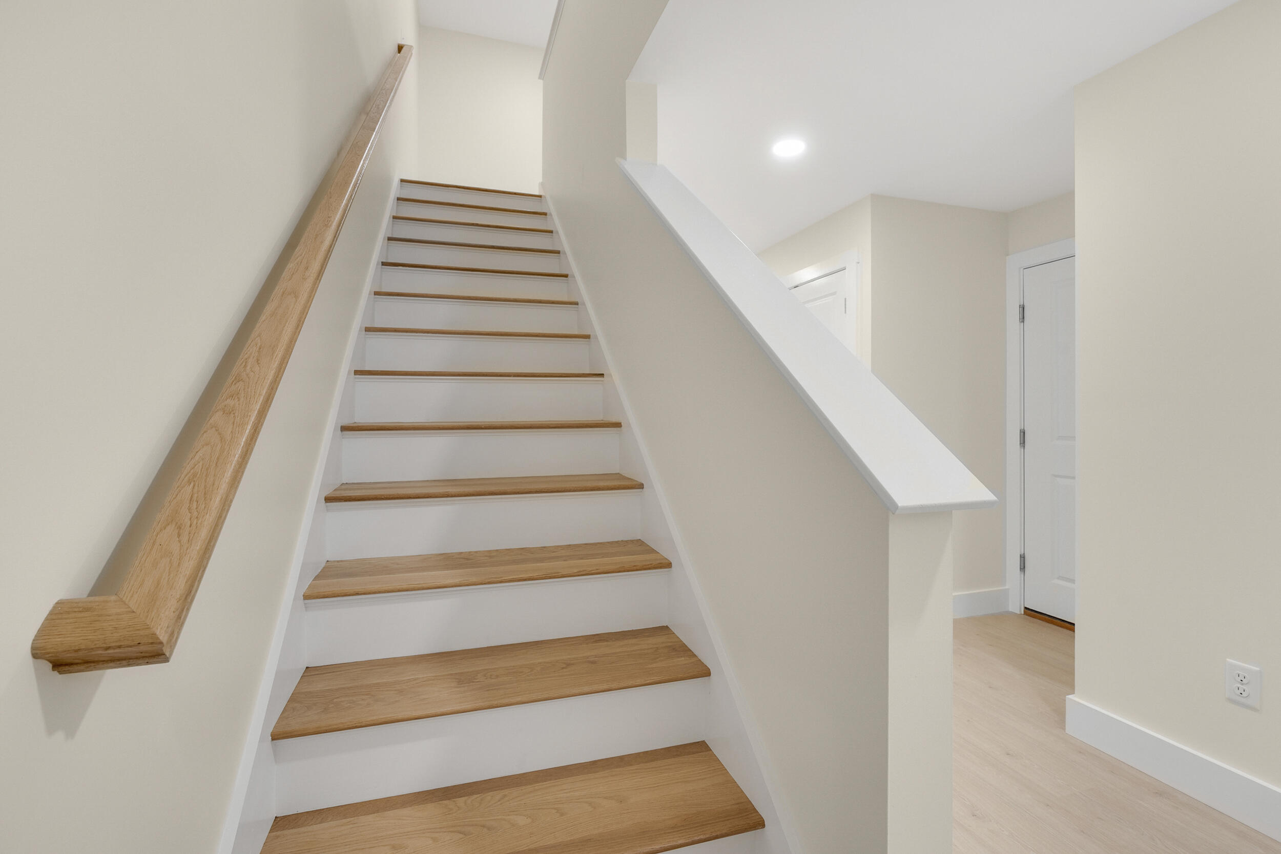 30 Dolley Farm Road 13