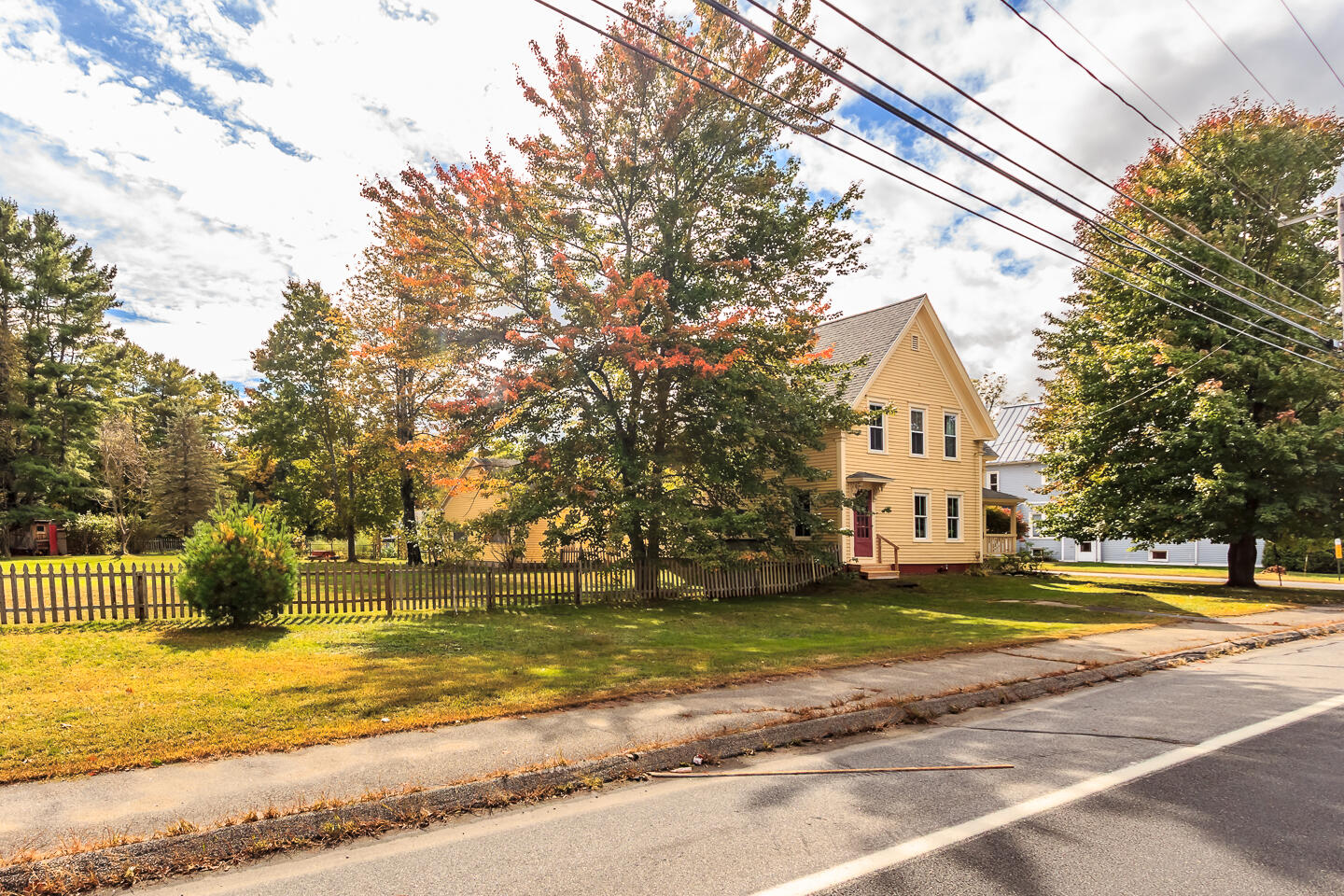 894 Main Street, Waterboro, ME, 04087