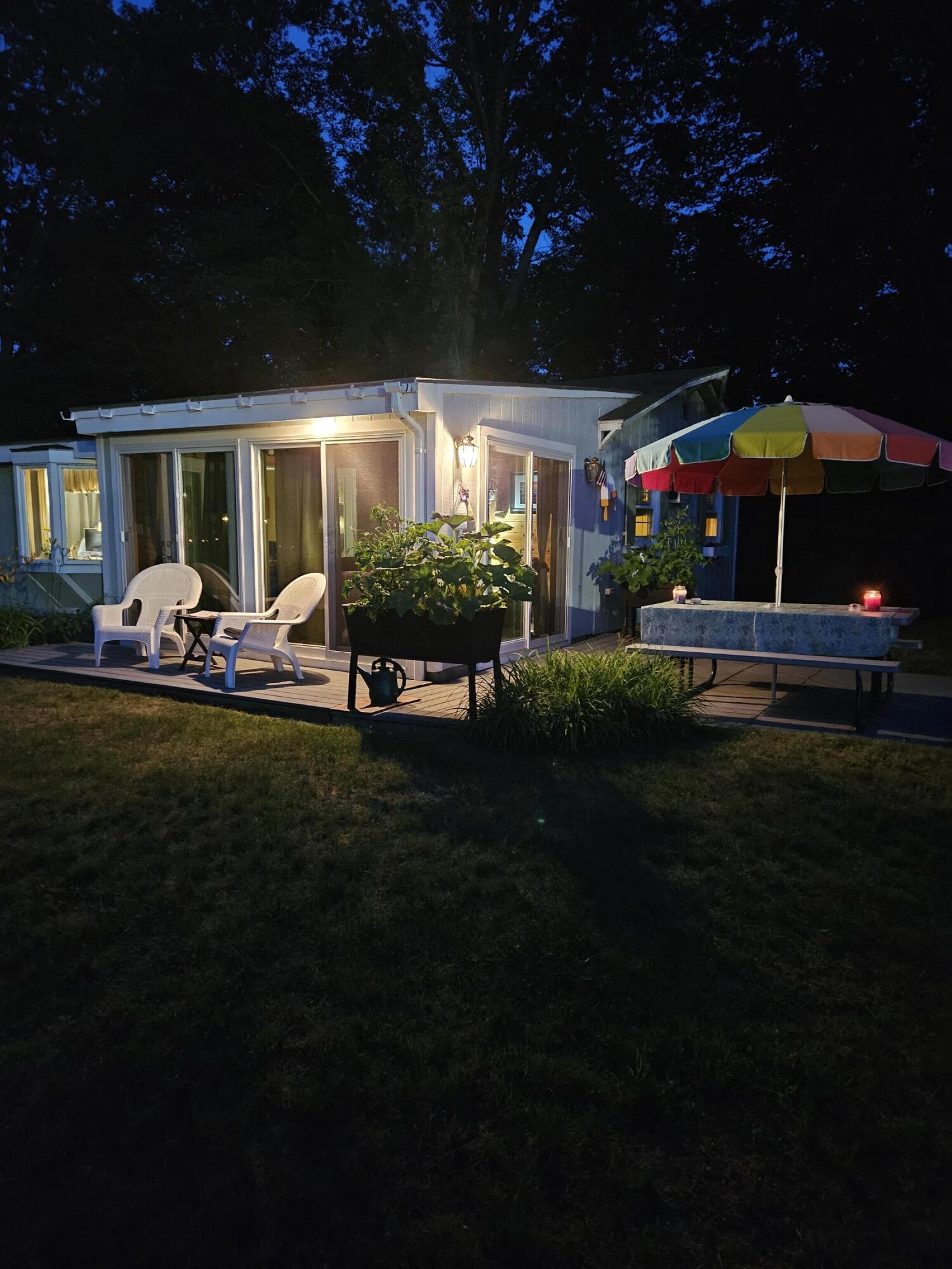 Moynahan_outdoor image 2