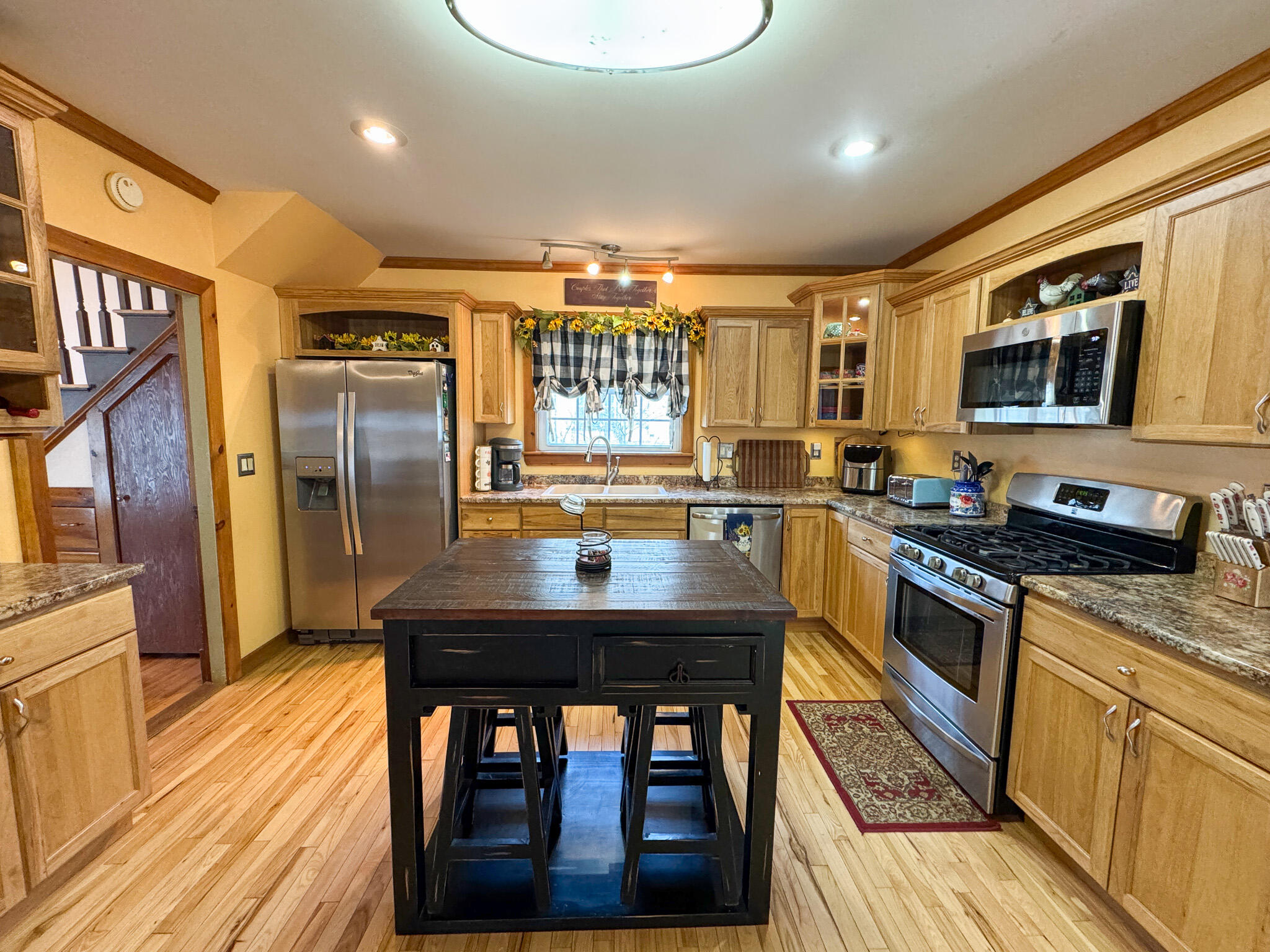 96 Houlton Road, Island Falls, ME, 04747