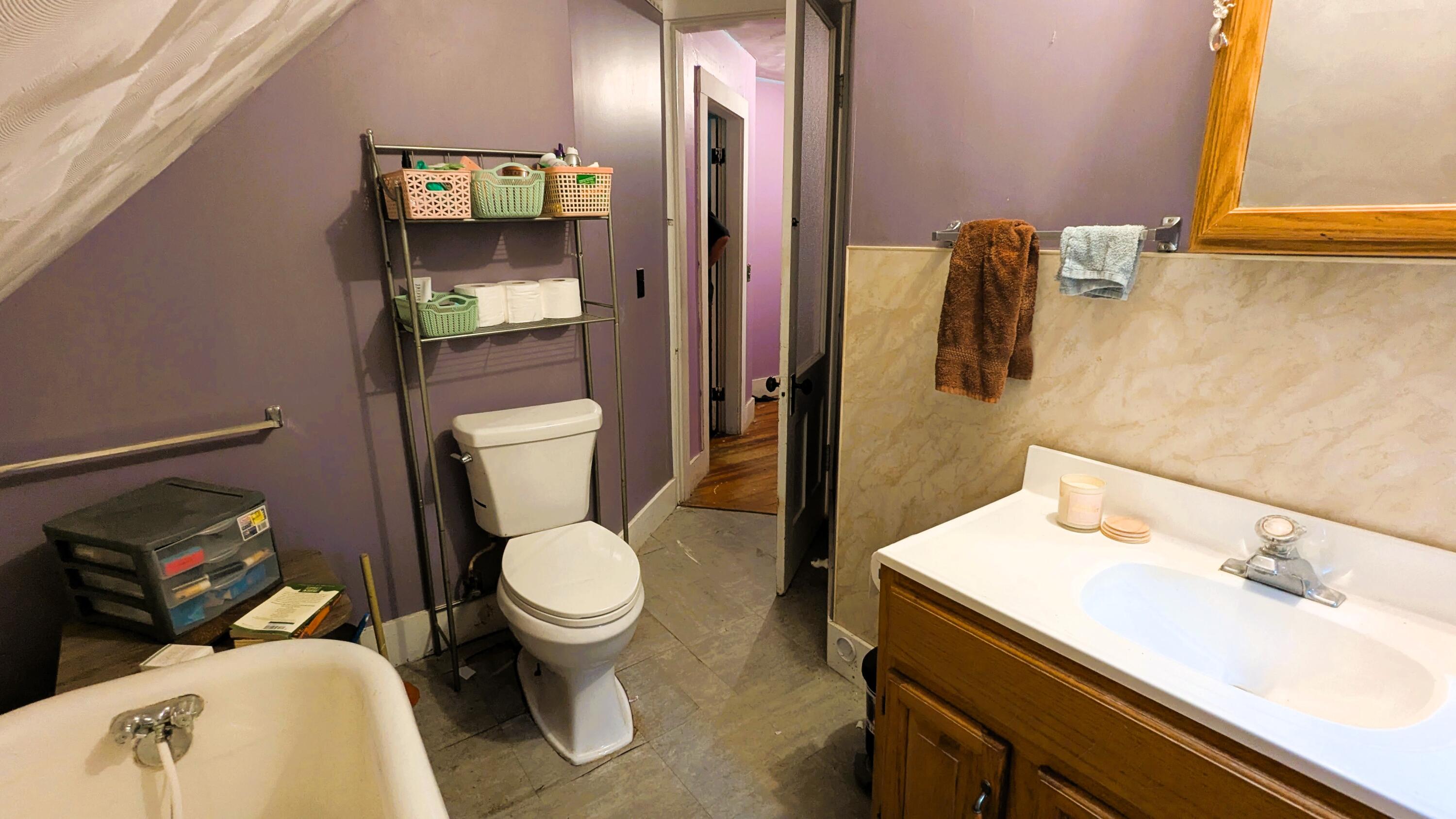 29 Kents Hill Road, Wayne, ME, 04284