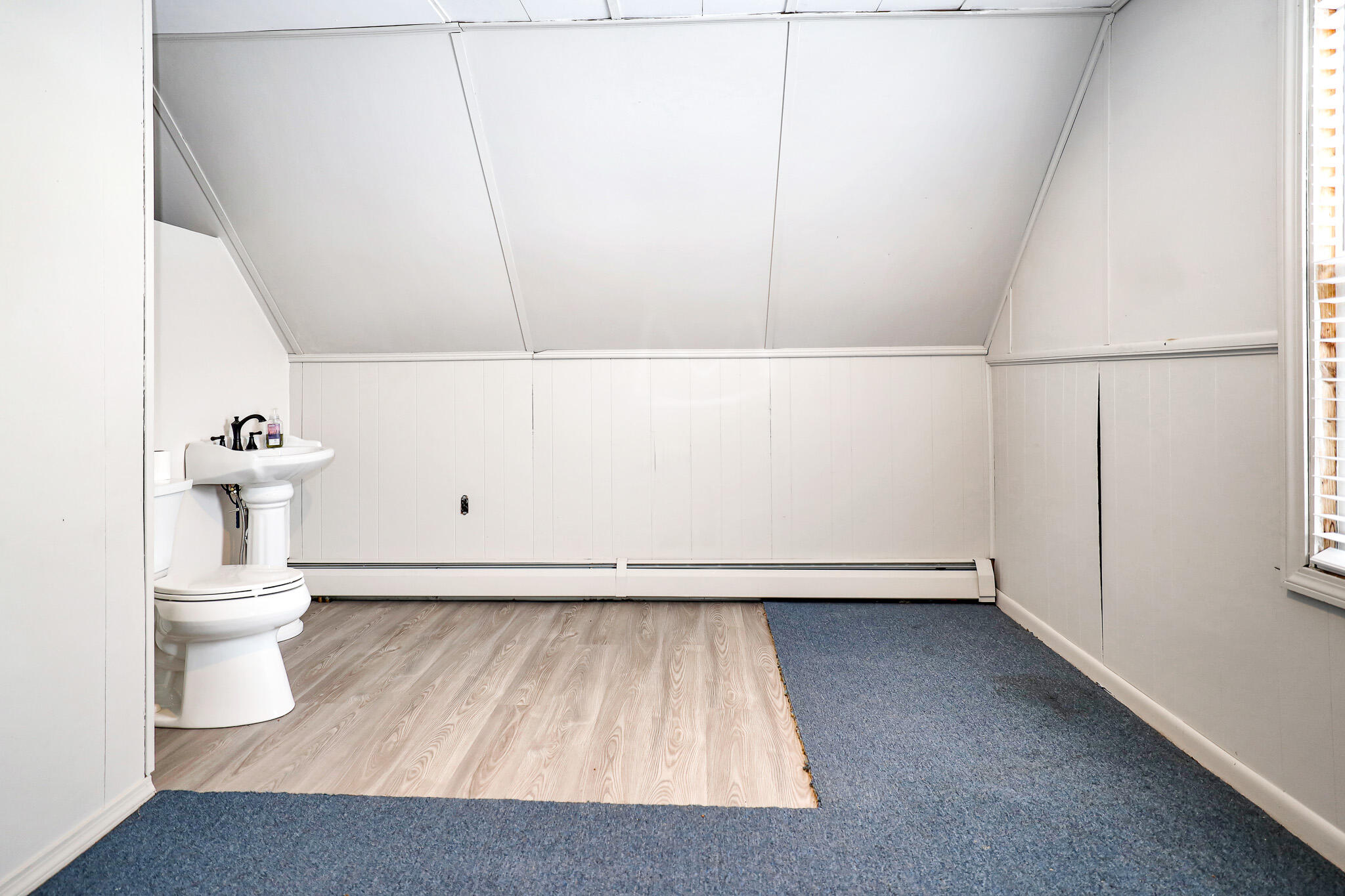 40 Pine Street, Dixfield, ME, 04224