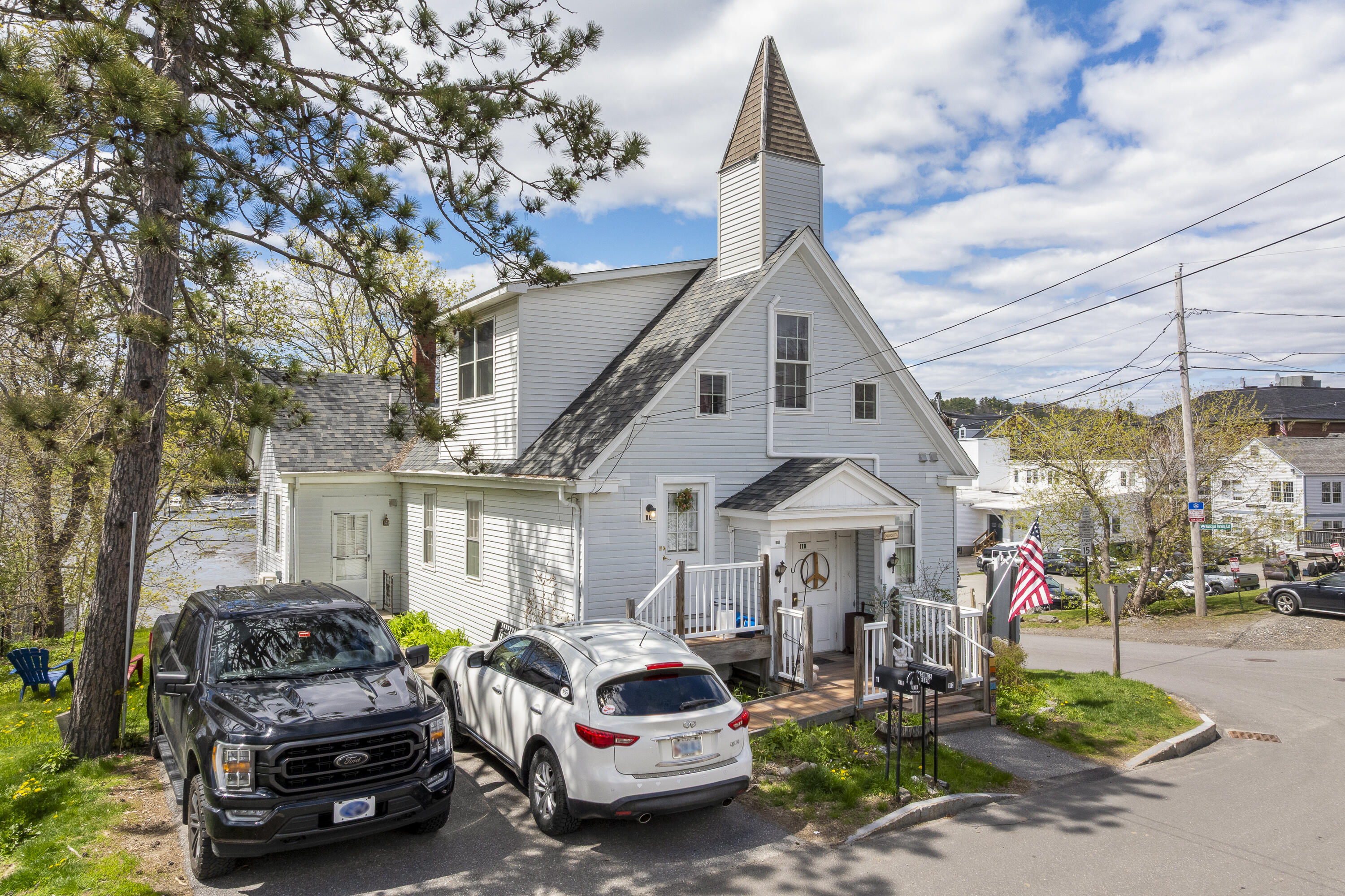 Damariscotta Real Estate – Homes for Sale in a Classic Coastal Town Damariscotta Real Estate – Homes for Sale in a Classic Coastal Town