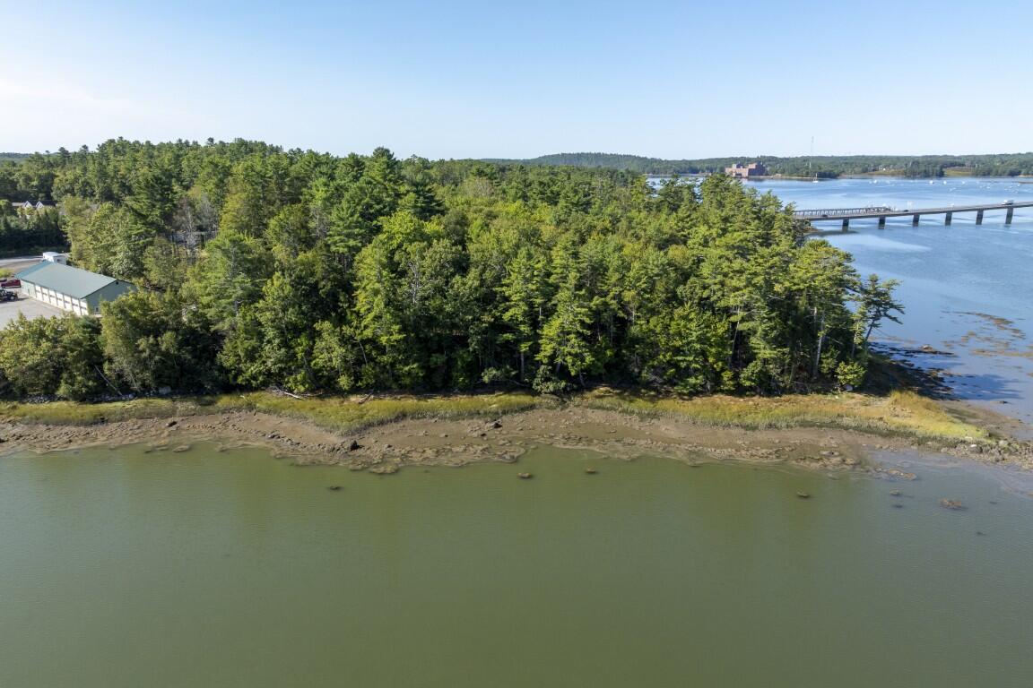 48 US Route 1, Edgecomb, ME, 04556