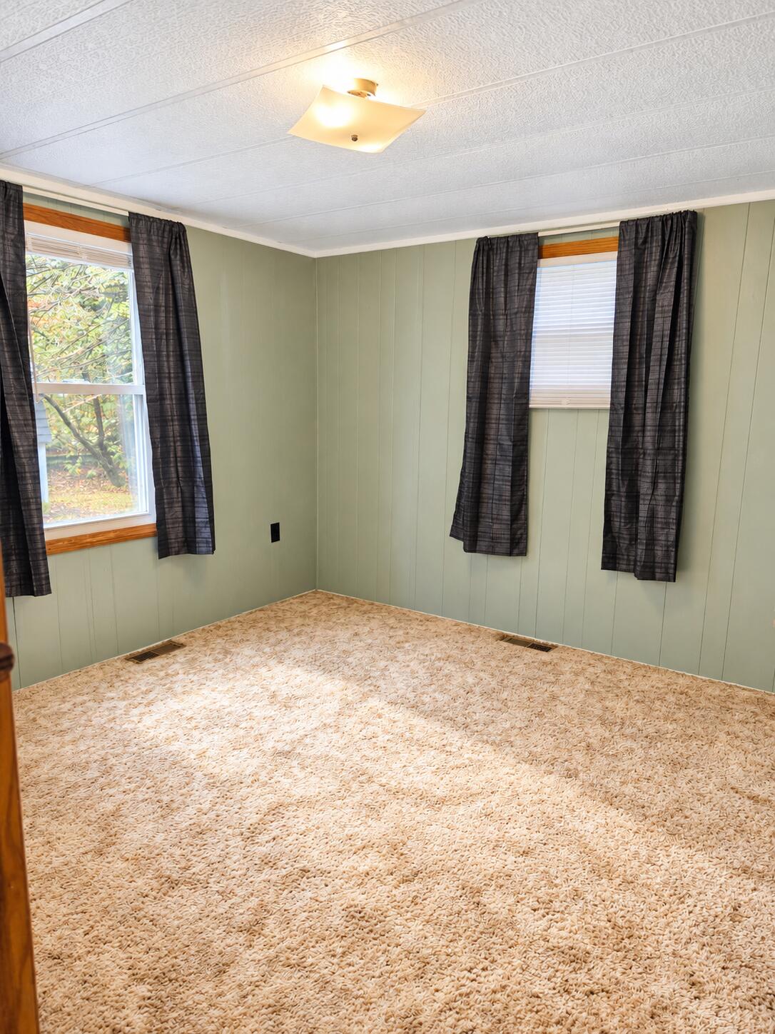 216 Cedar Street, Millinocket, ME 04462 F5E41FE2-DFD4-46E4-A2D7-6D58FE5A8AB1