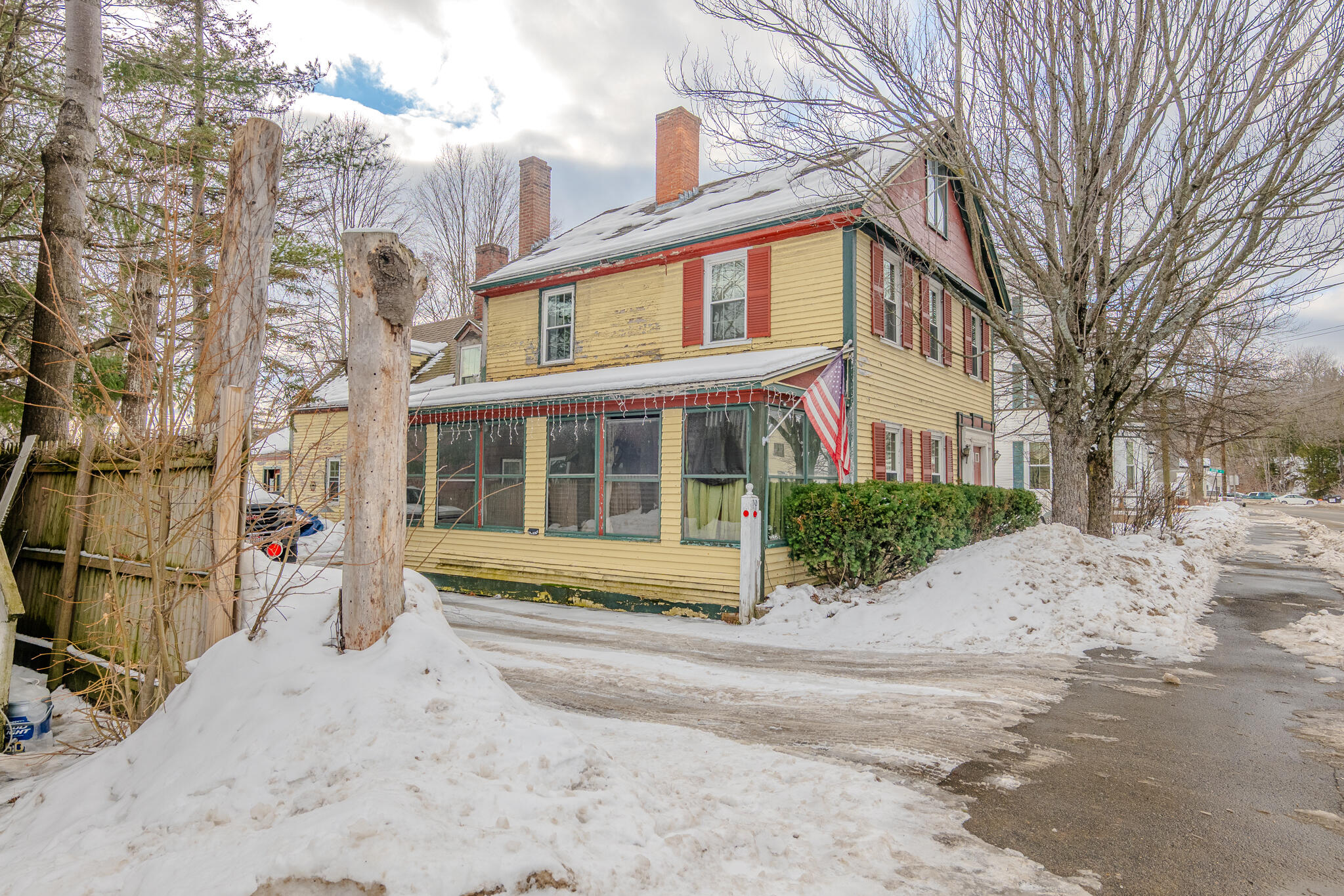 19 Main Street, Dixfield, ME, 04224