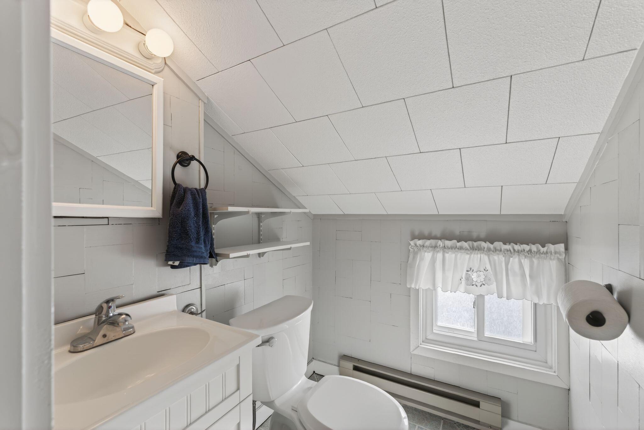 85-87 Taywood Road, Auburn, ME, 04210