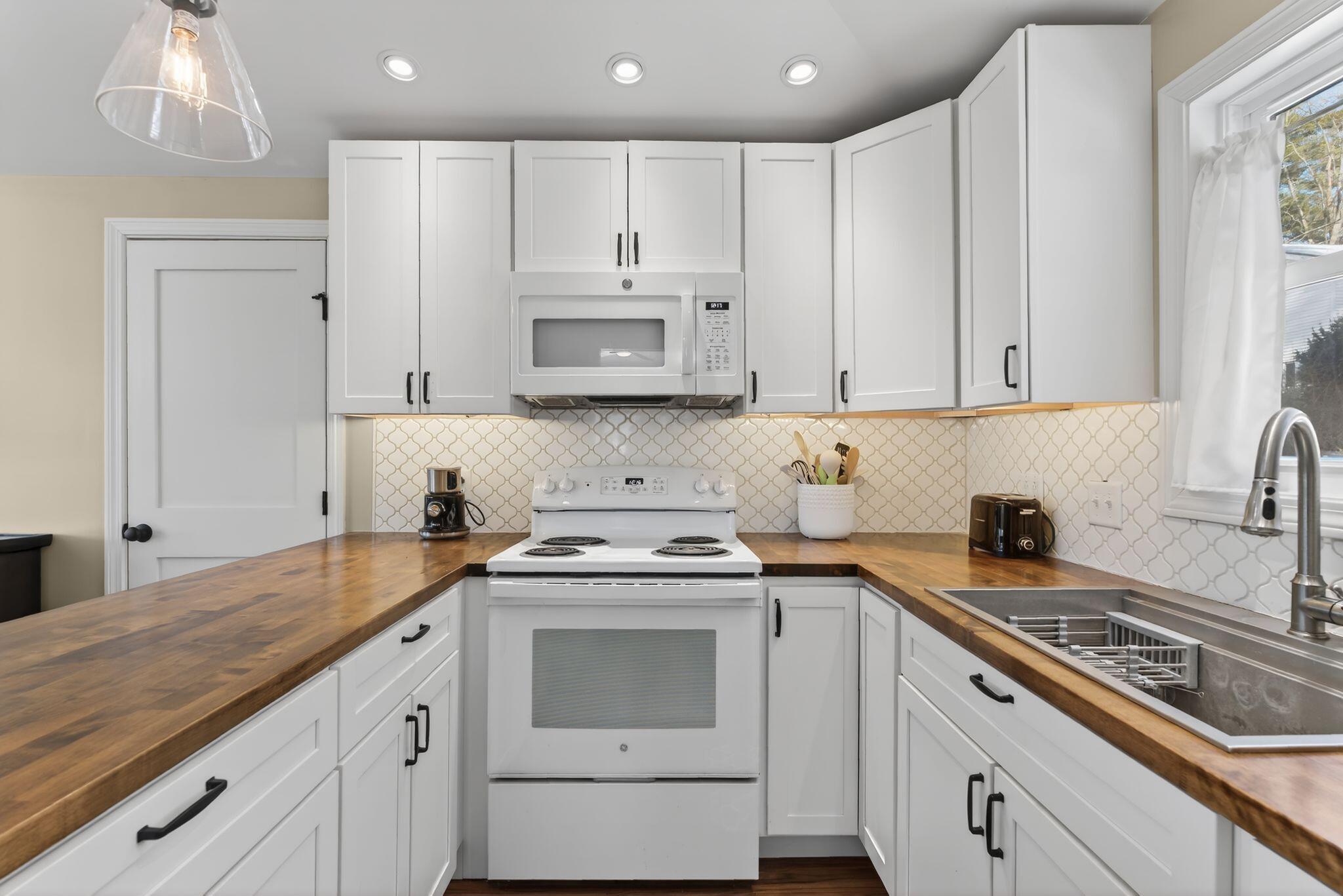 85-87 Taywood Road, Auburn, ME, 04210