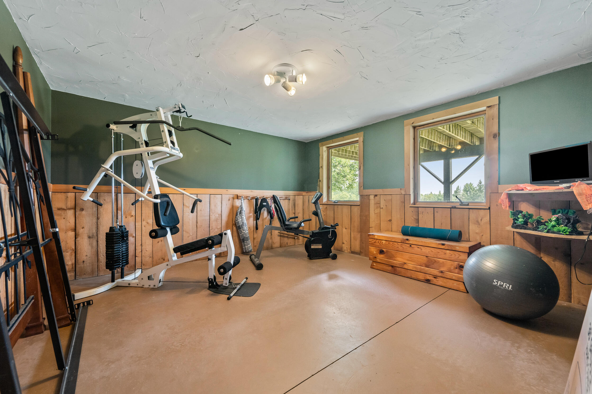 59 Skyland Drive, Dallas Plt, ME, 04970