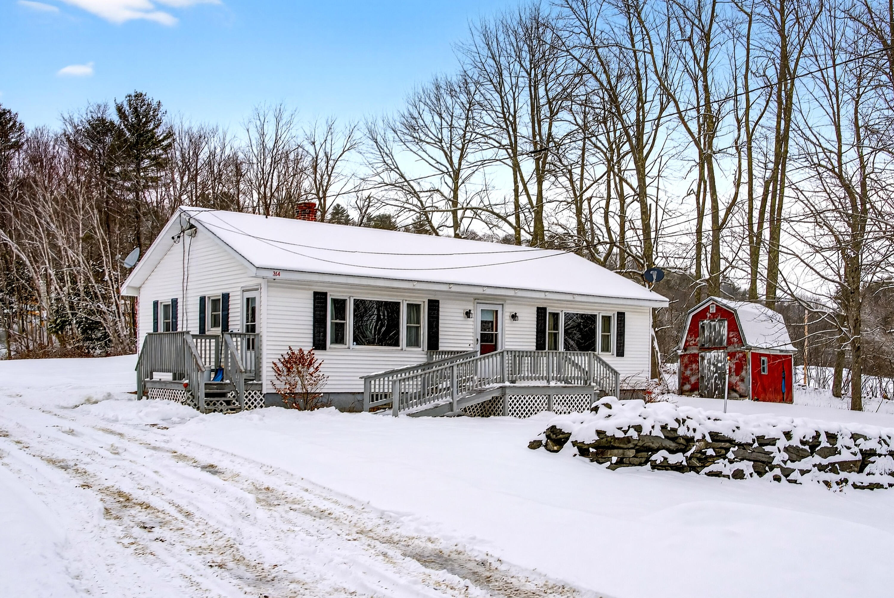 377 Village Road, Jackson, ME, 04921