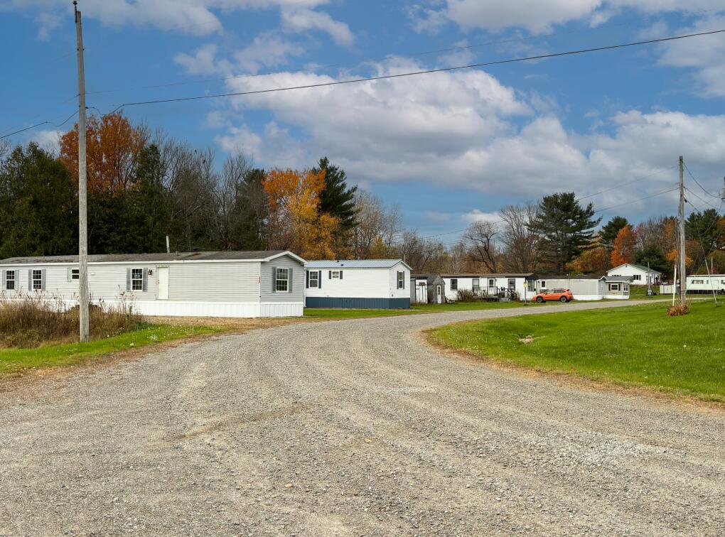 714 Hinckley Road, Clinton, ME, 04927