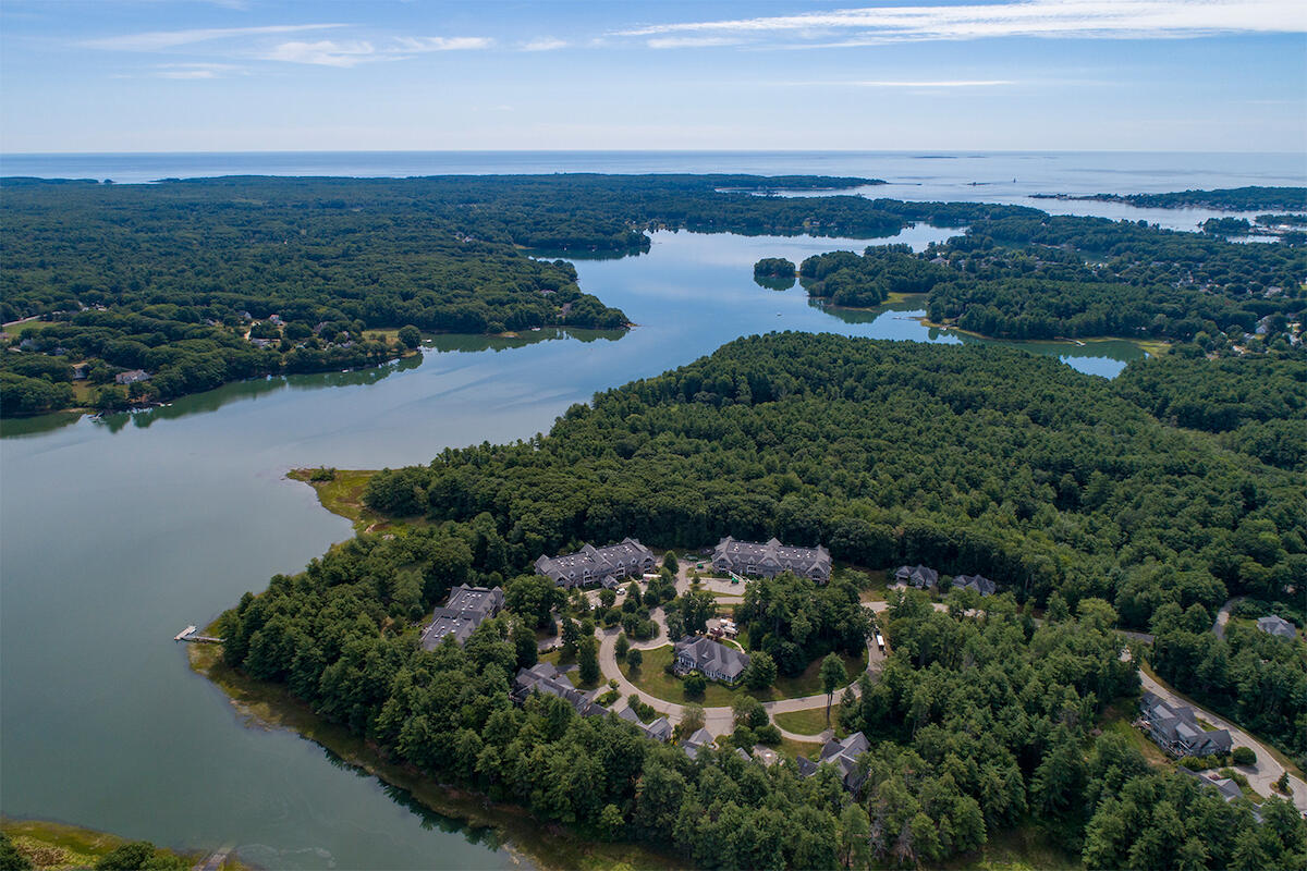 100 Shepards Cove Road F205
