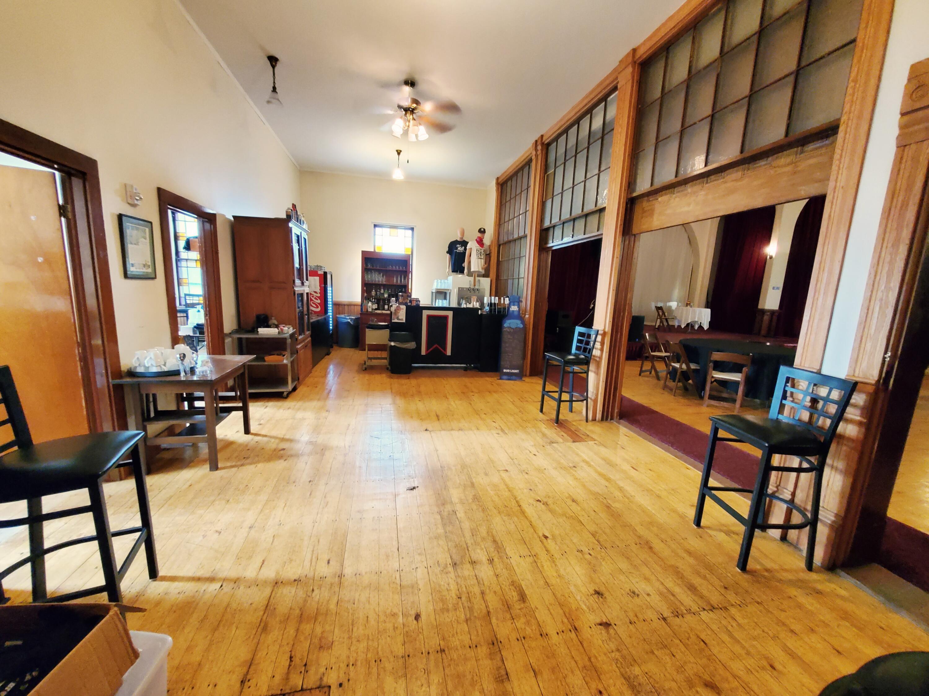 98 Main Street, Madison, ME, 04950