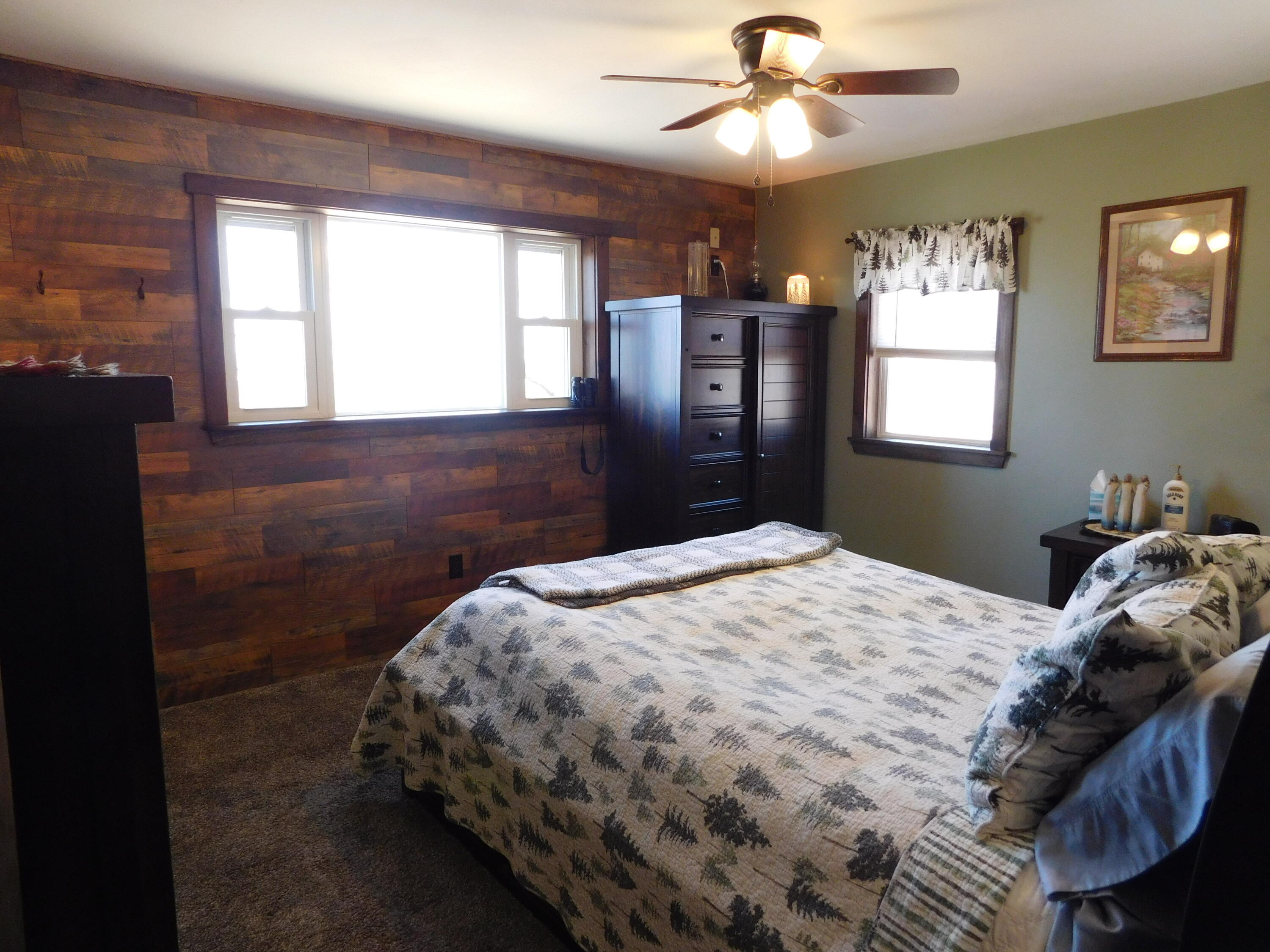 557 Enfield Road, Lincoln, ME, 04457