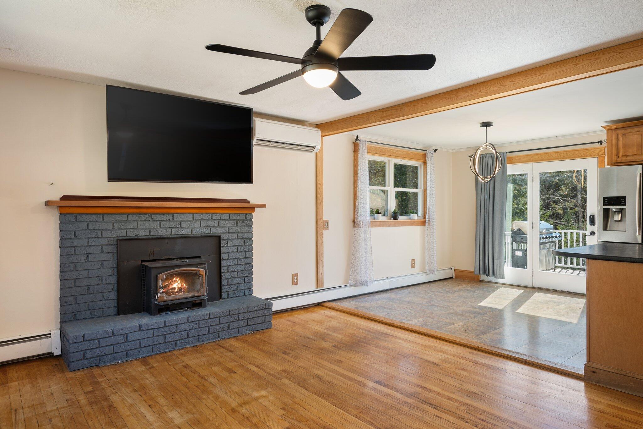 32 Charles Drive, Holden, ME, 04429