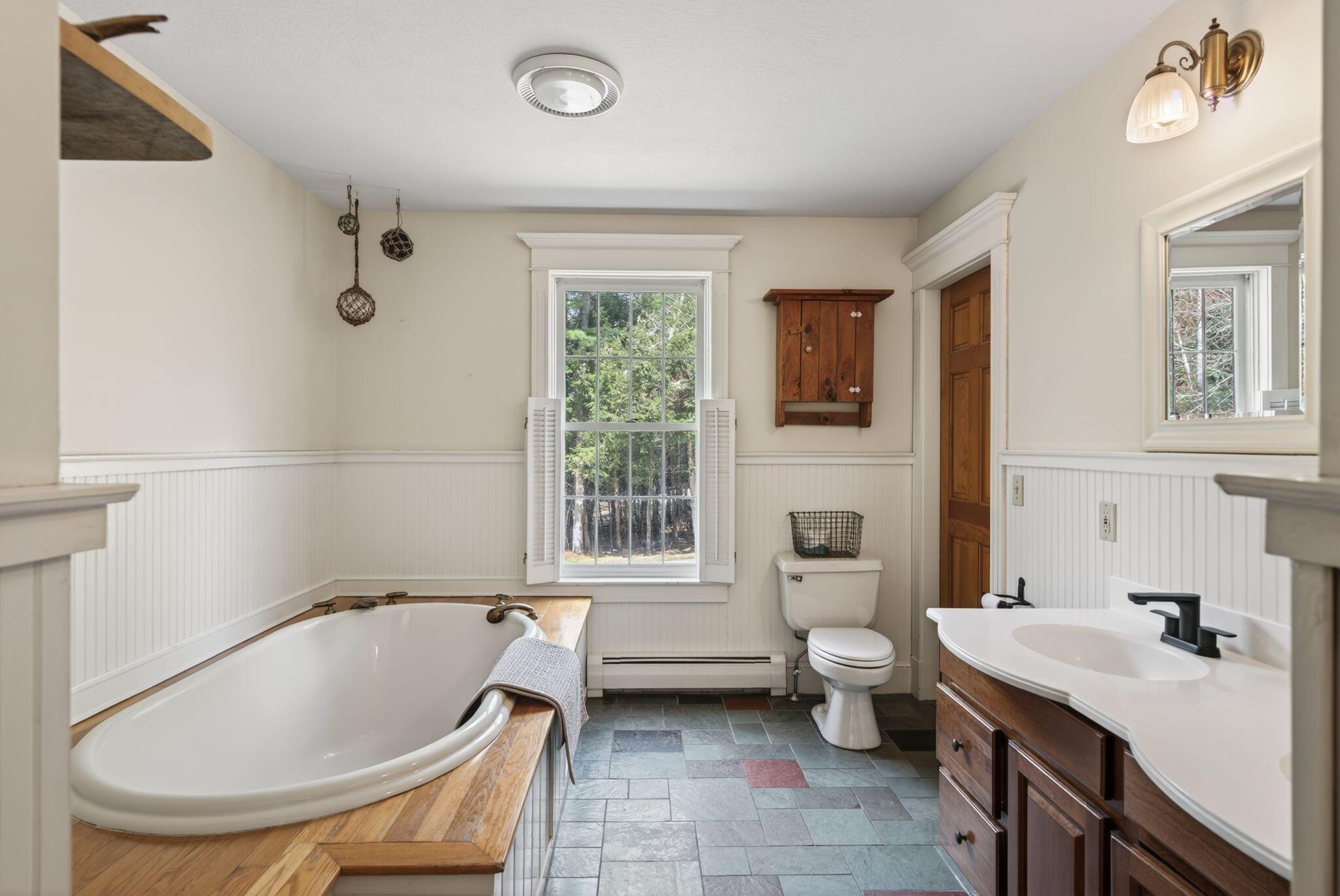 17 Richard Road, Gorham, ME, 04038