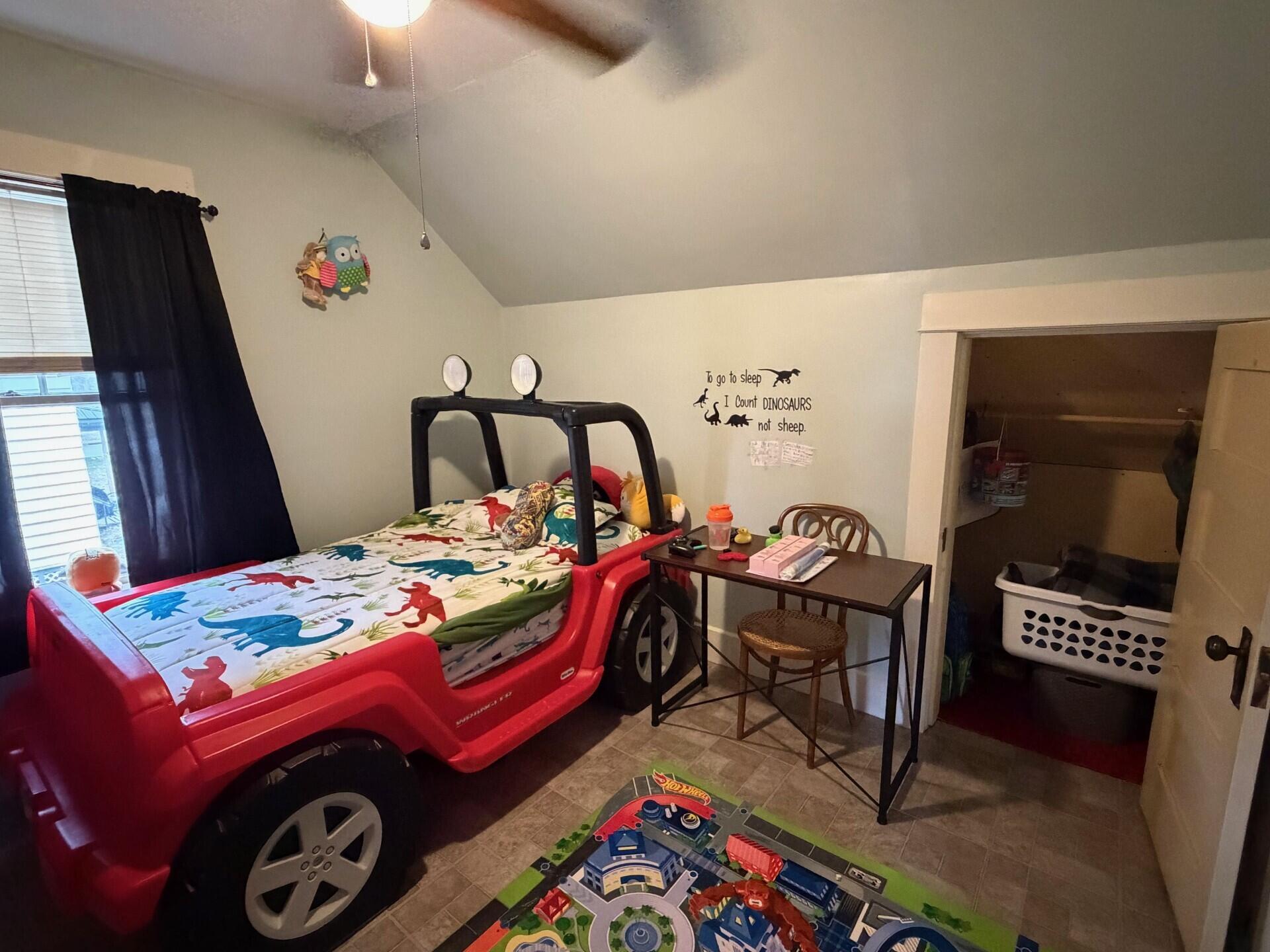 21 Bowdoin Street, Houlton, ME, 04730