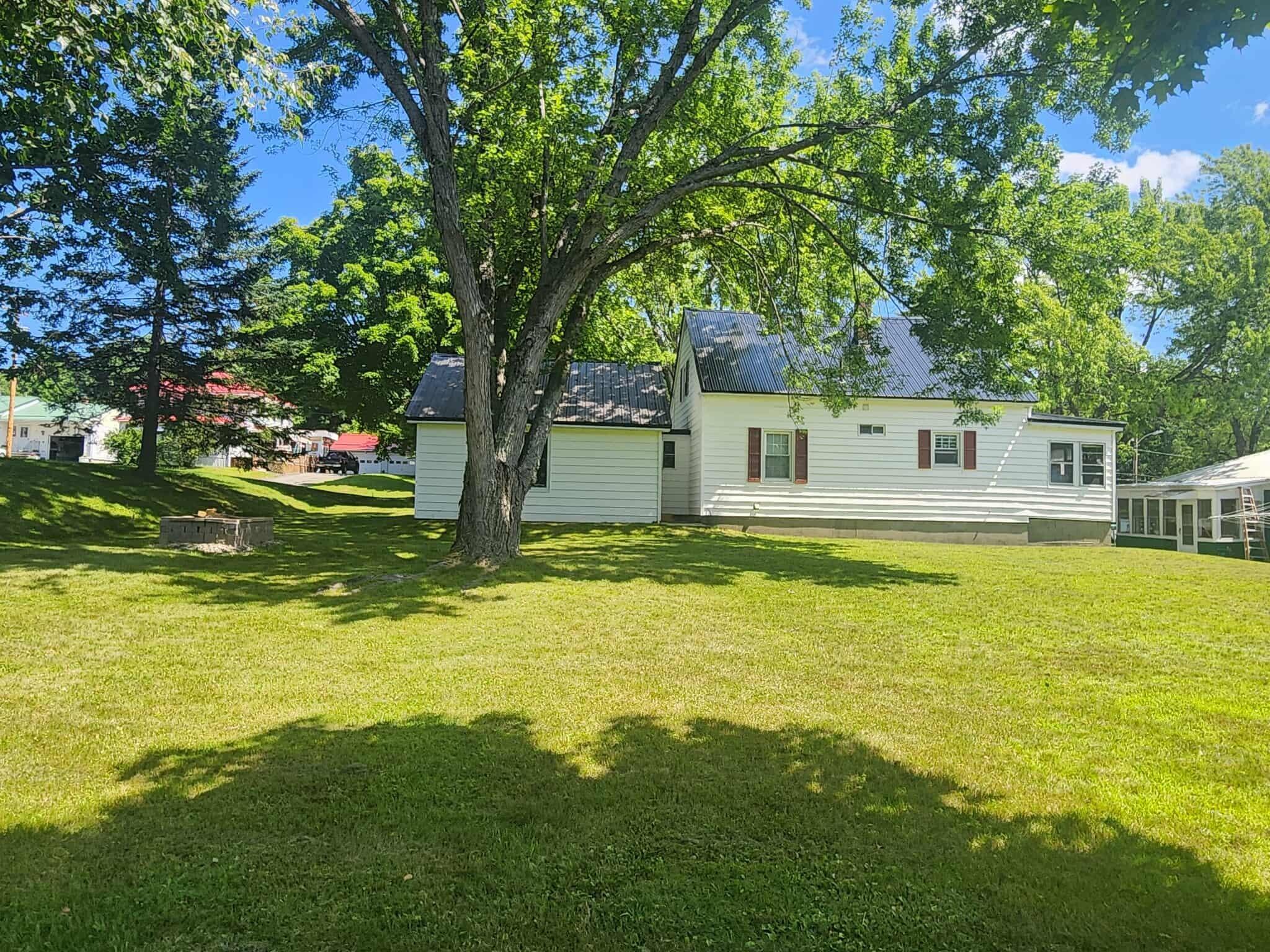 34 Cedar Street, East Millinocket, ME, 04430