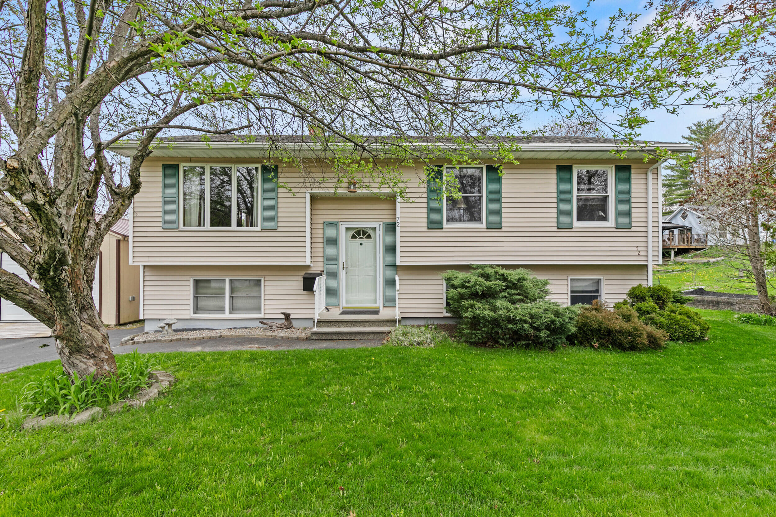 651 S Main Street, Brewer, ME, 04412