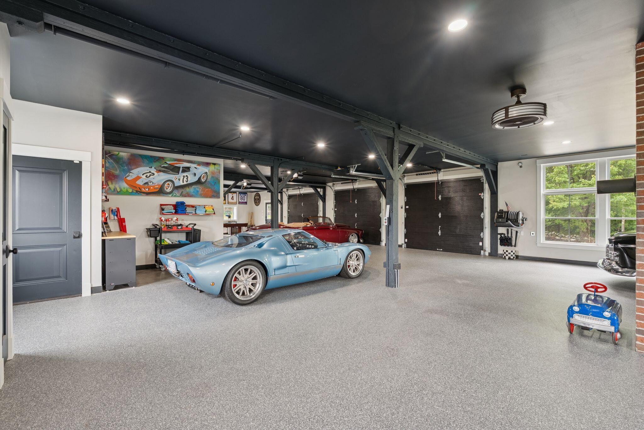 440 Blackstrap Road, Falmouth, ME, 04105