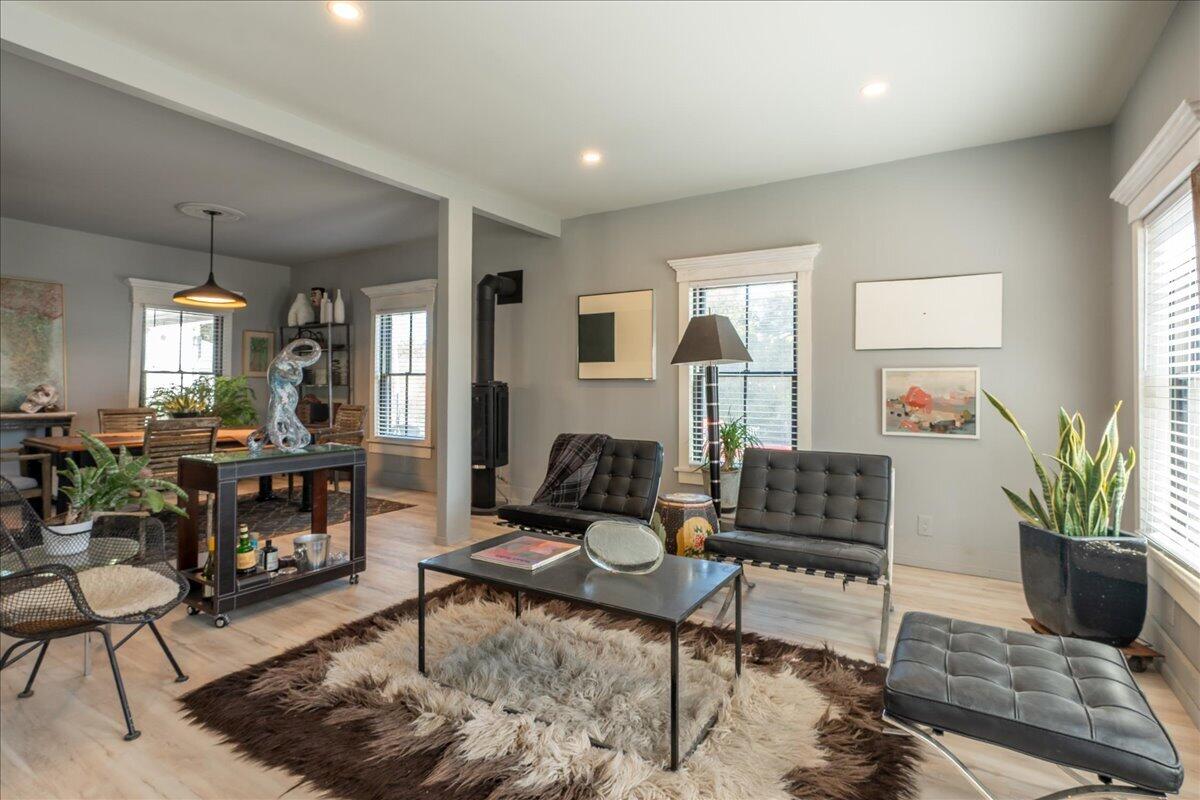 17 Mountain Street, Camden, ME, 04843