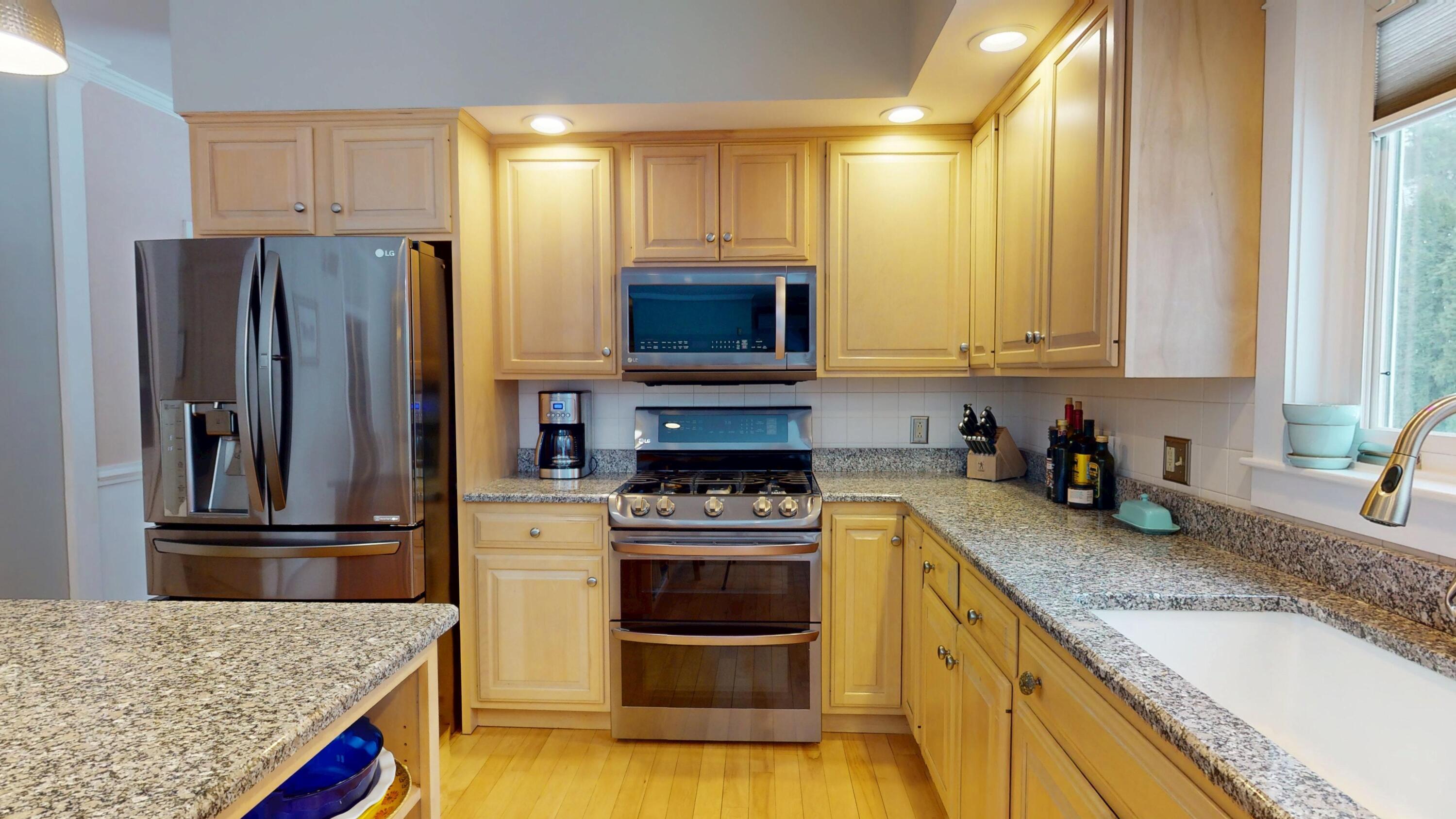 25 Deer Hill Lane, Hampden, ME, 04444