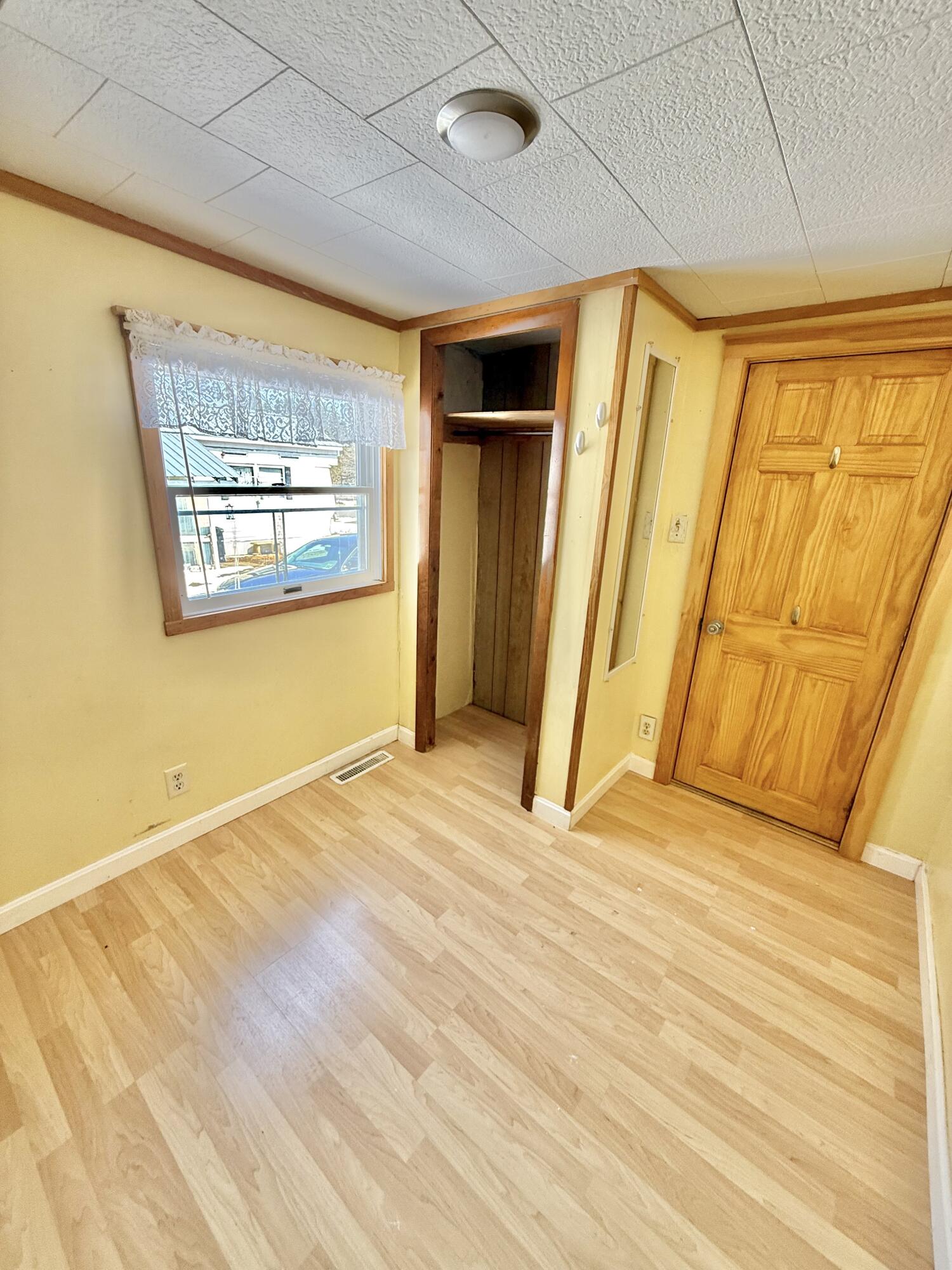 31 Delmont Street, Presque Isle, ME, 04769