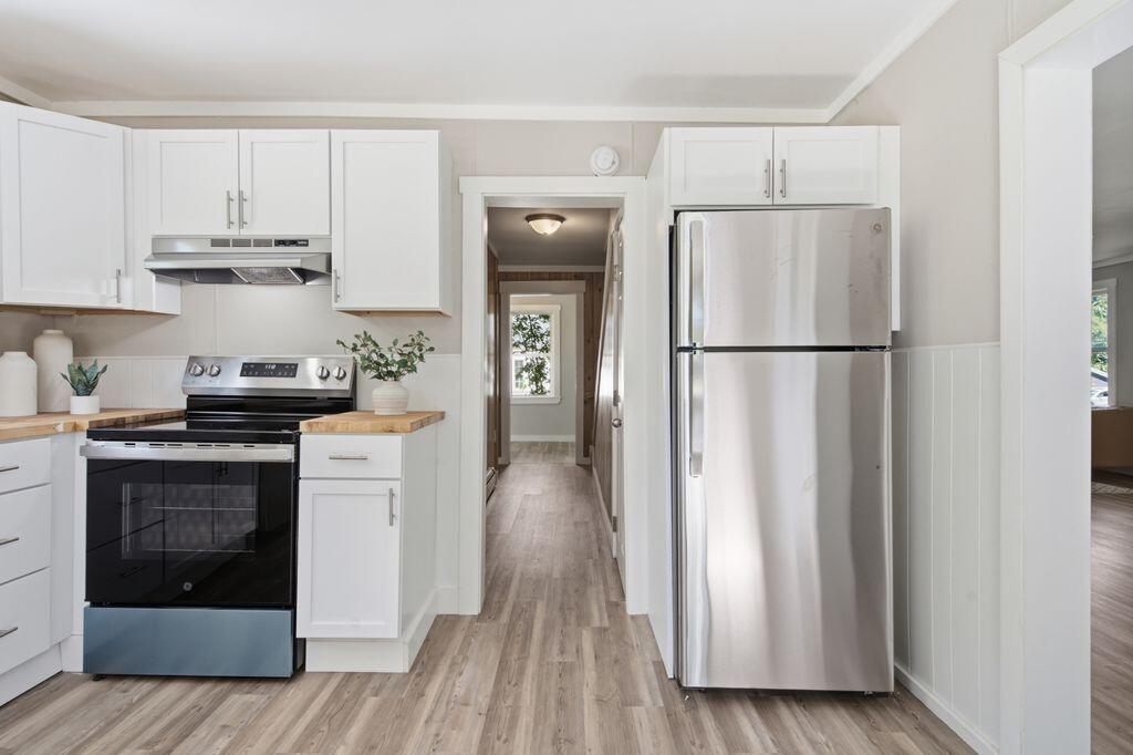 52 Coburn Avenue, Dixfield, ME 04224 16_DSC06604