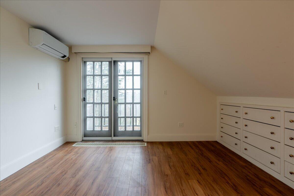 200 Mistic Avenue, Rockport, ME, 04856