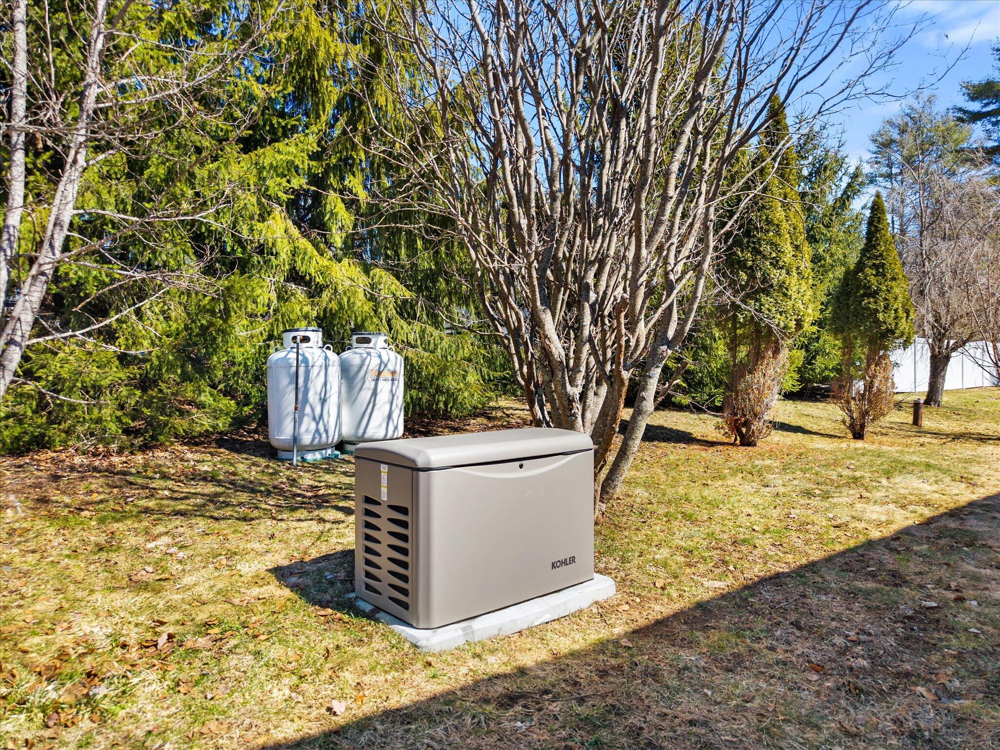 32 Charles Drive, Holden, ME, 04429