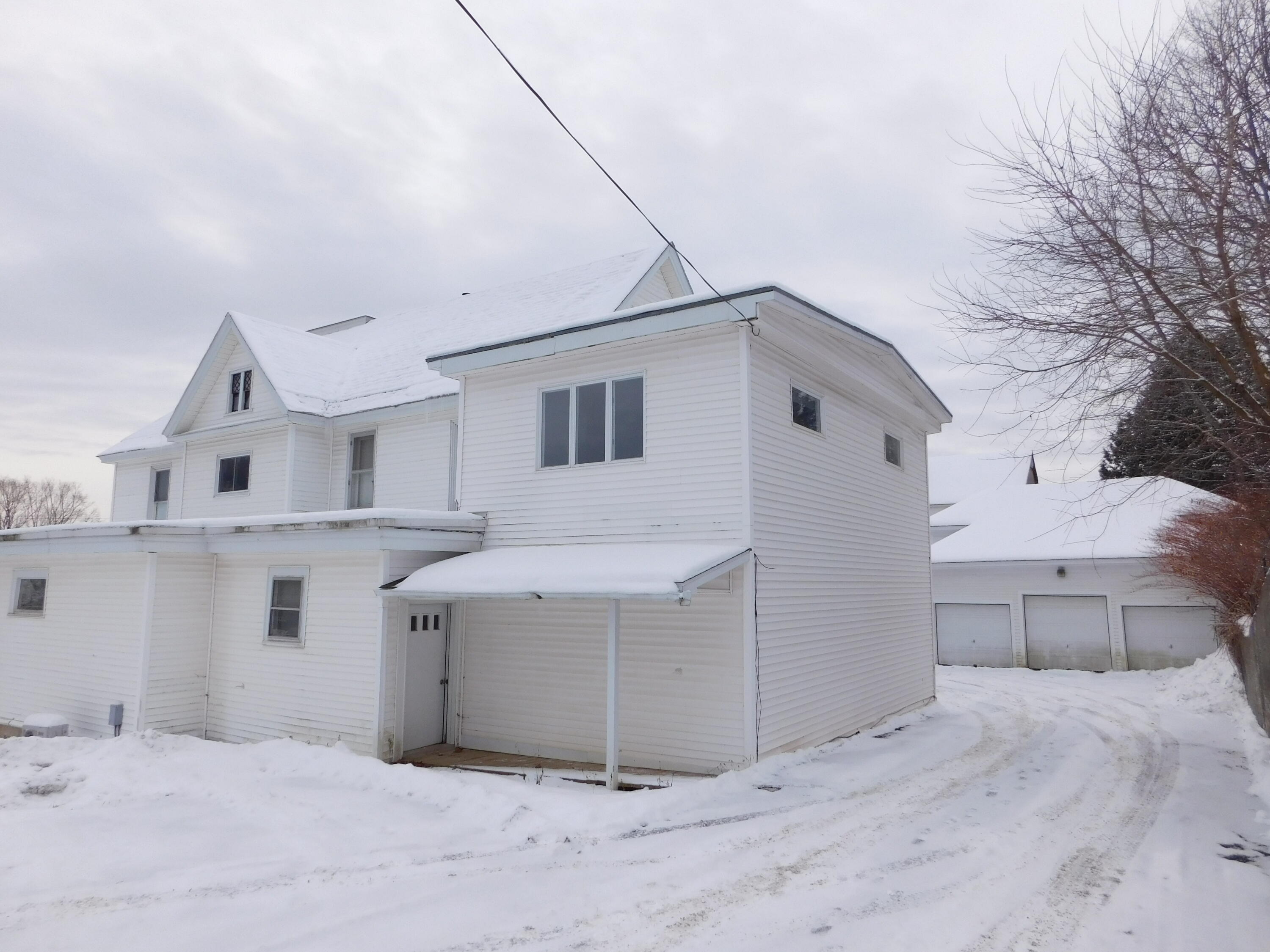 61 Main Street, Dexter, ME, 04930