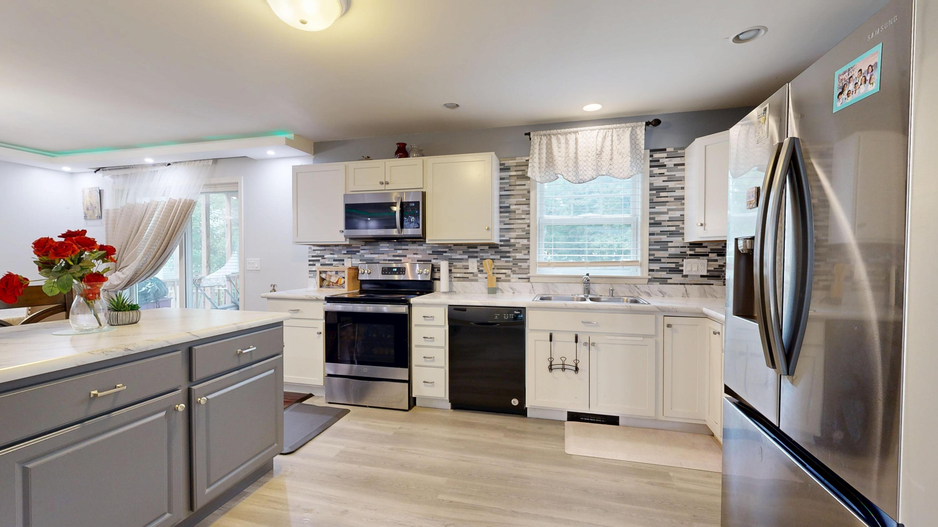 77 Mechanic Street, Westbrook, ME, 04092