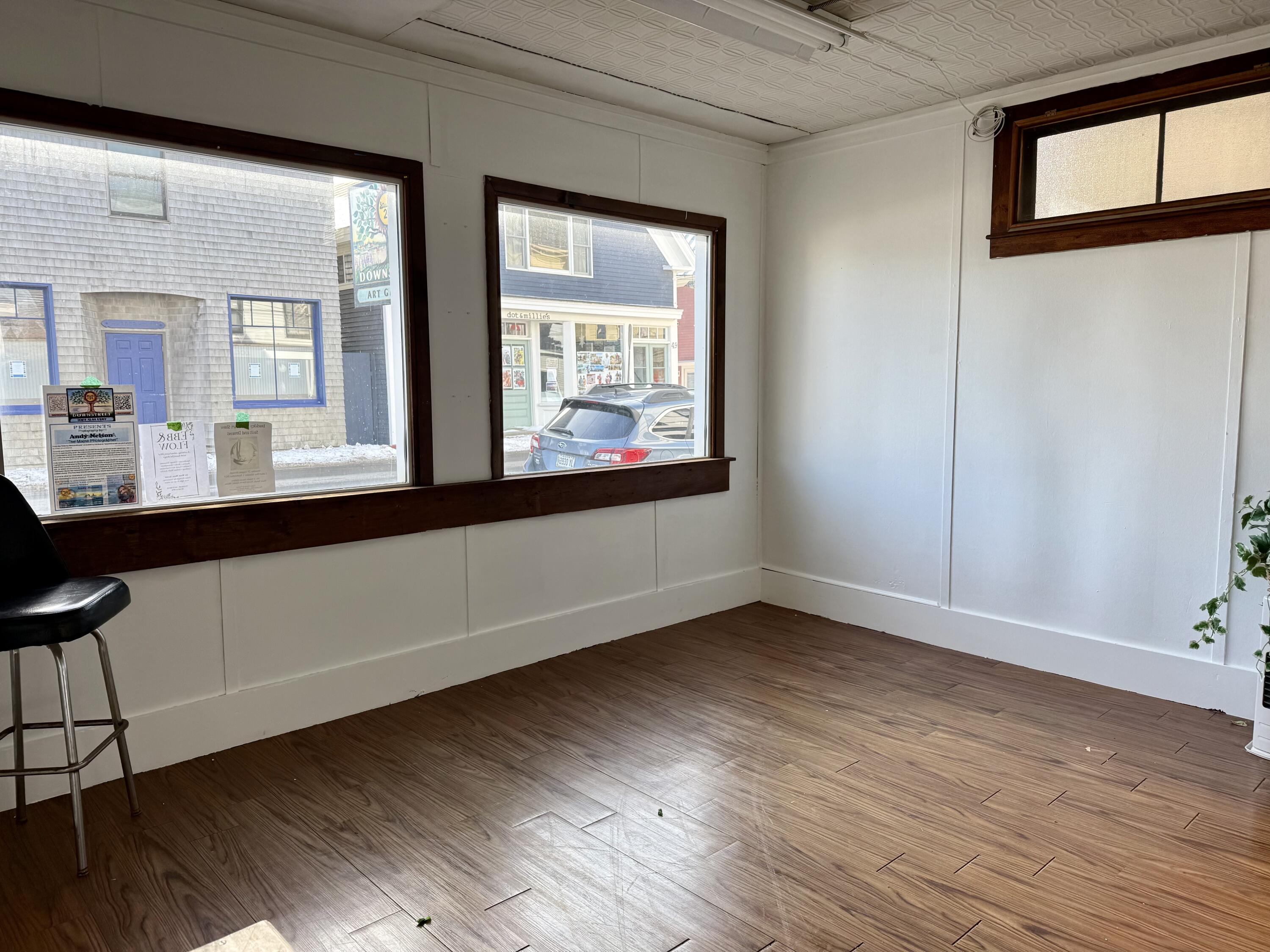 54 W Main Street, Vinalhaven, ME, 04863