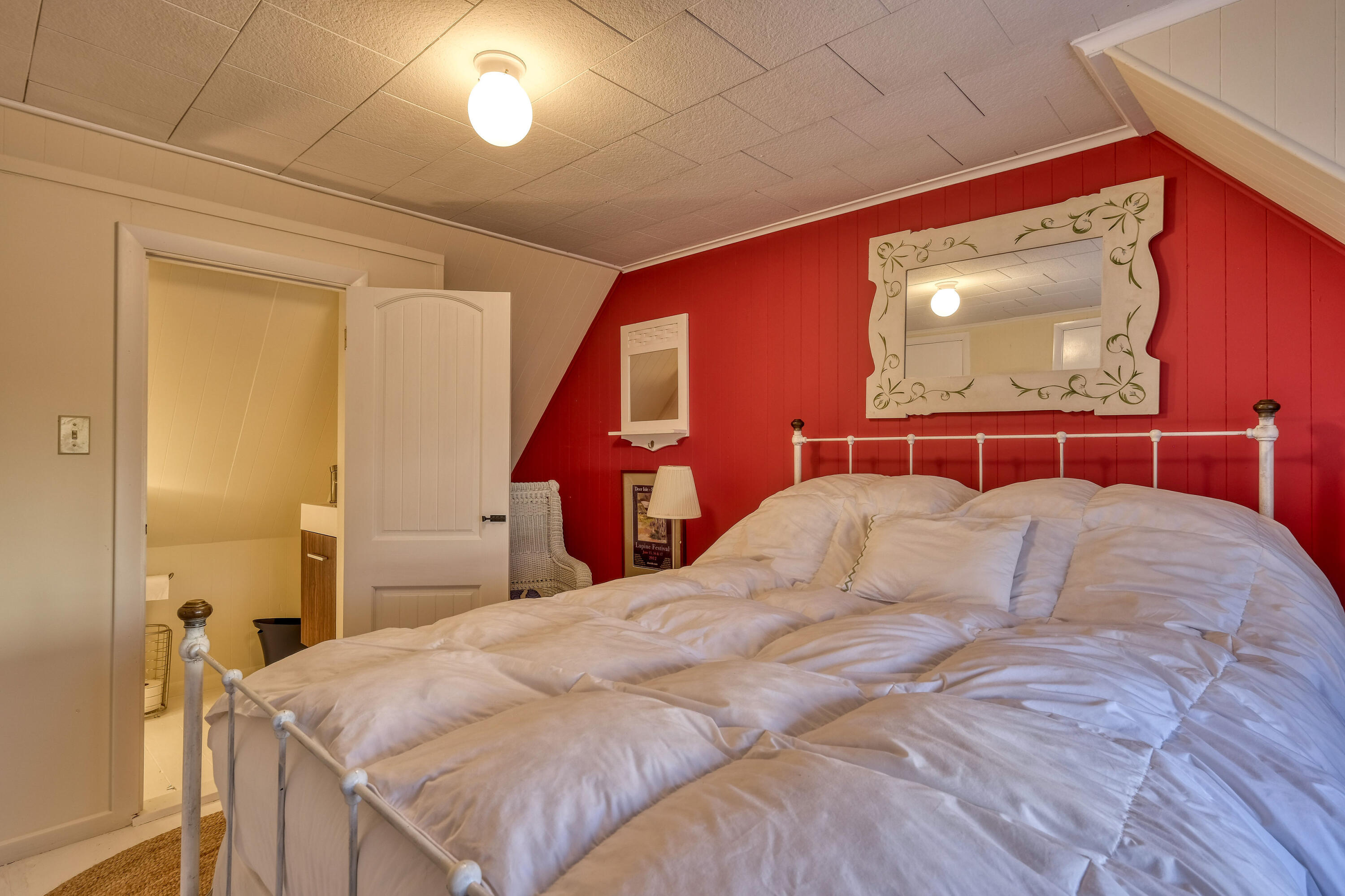 60 Main Street UNIT 1, Stonington, ME, 04681