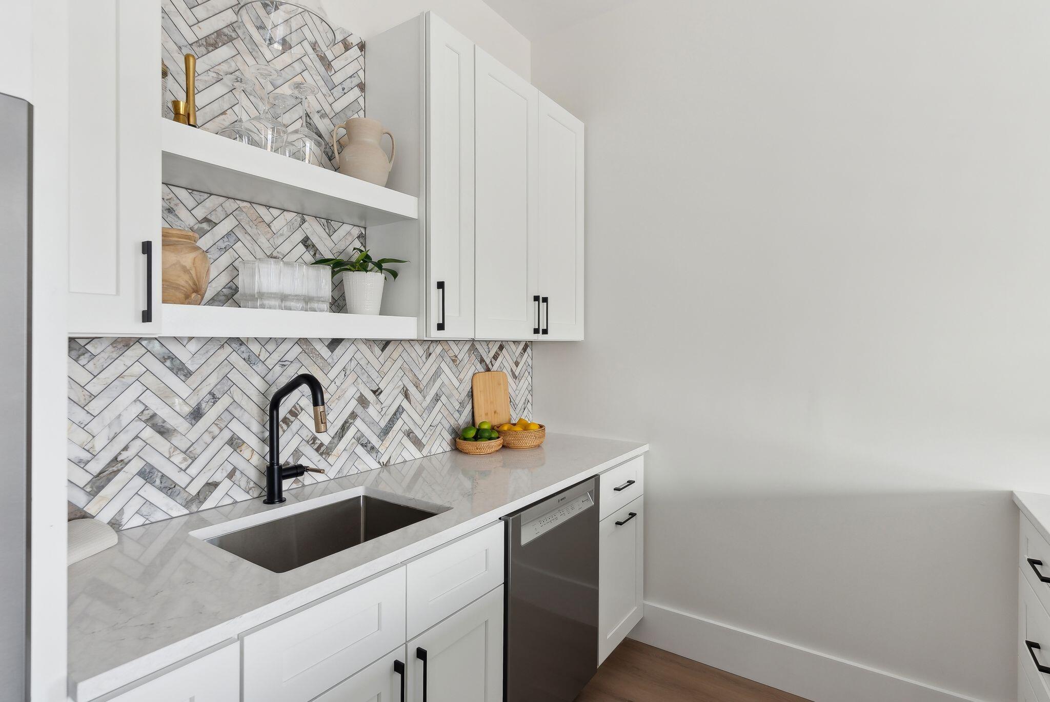 7 Isle Ave Avenue UNIT 101, Saco, ME, 04072