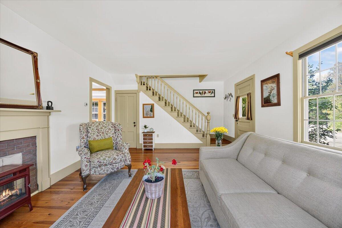 15-54 High Rd-15