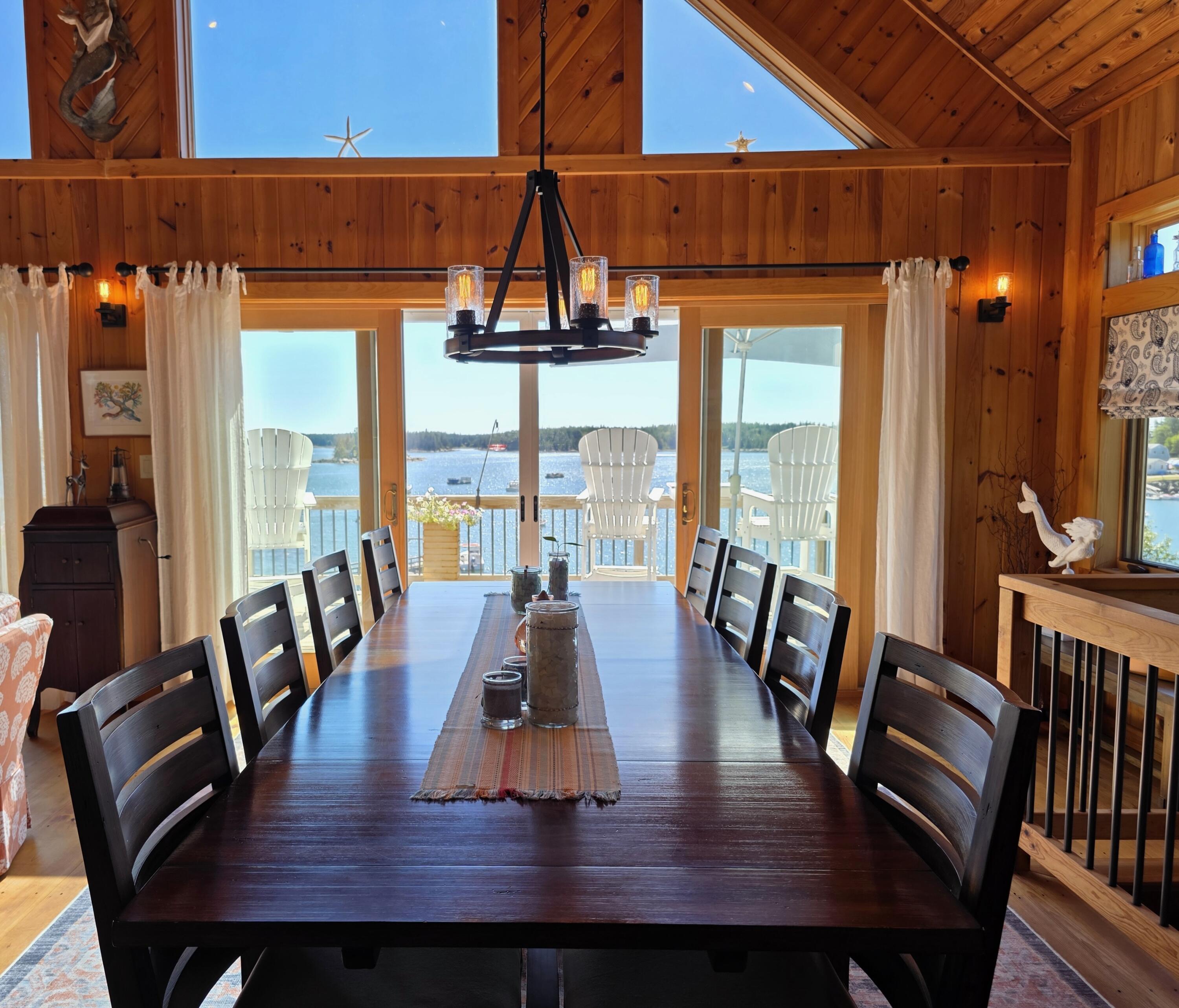 28 City Point Road, Vinalhaven, ME, 04863