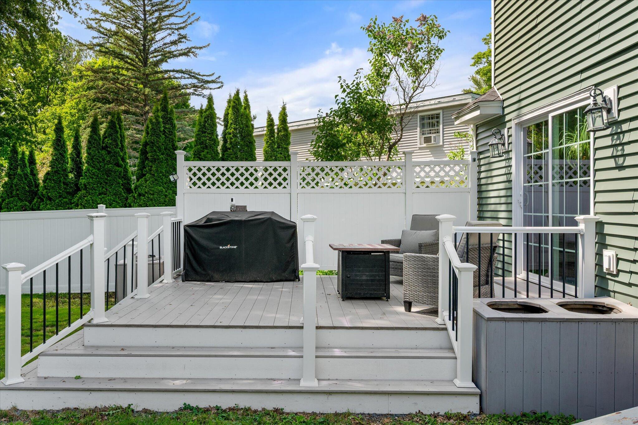 40-Back Deck