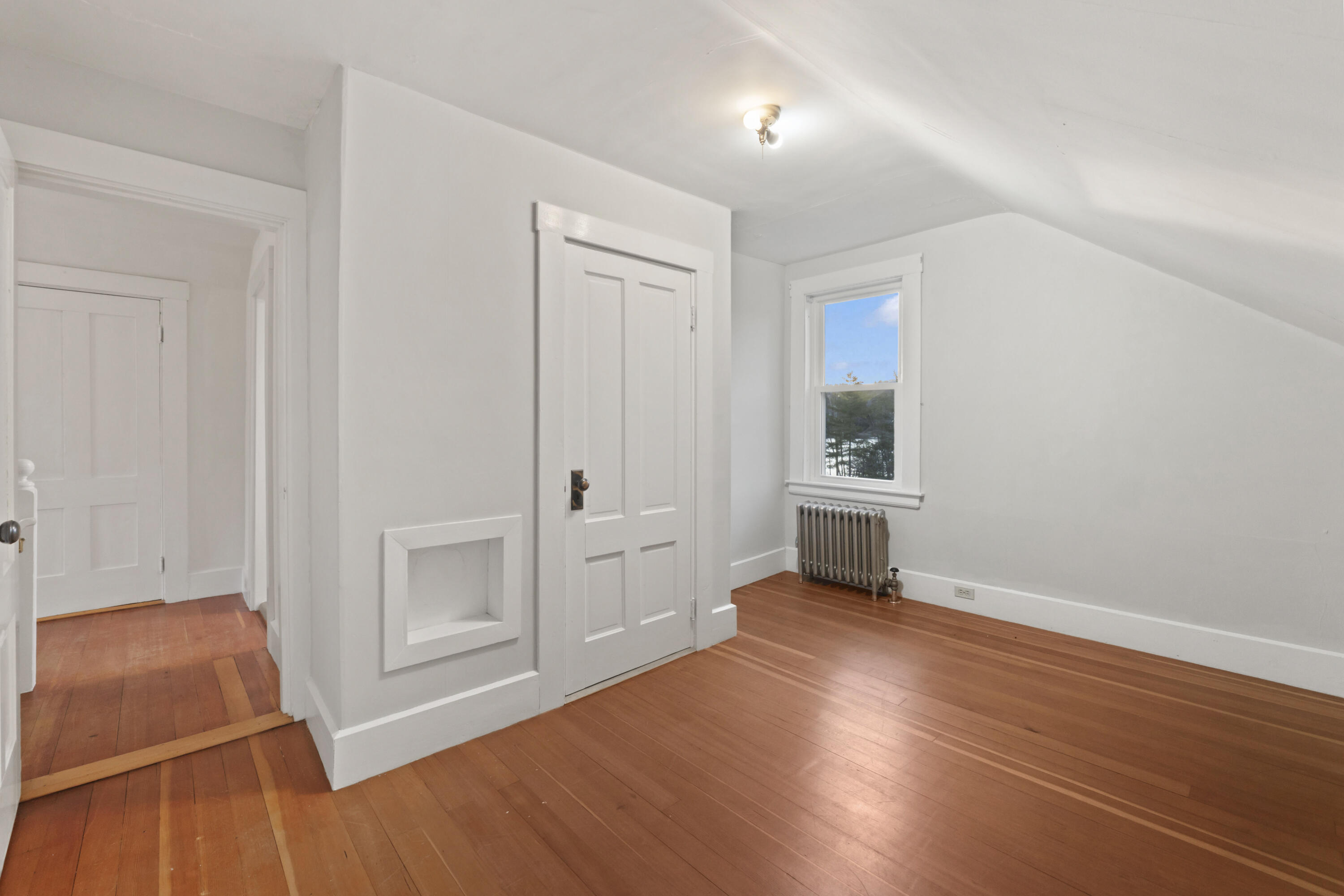 24 Emery Corner Road