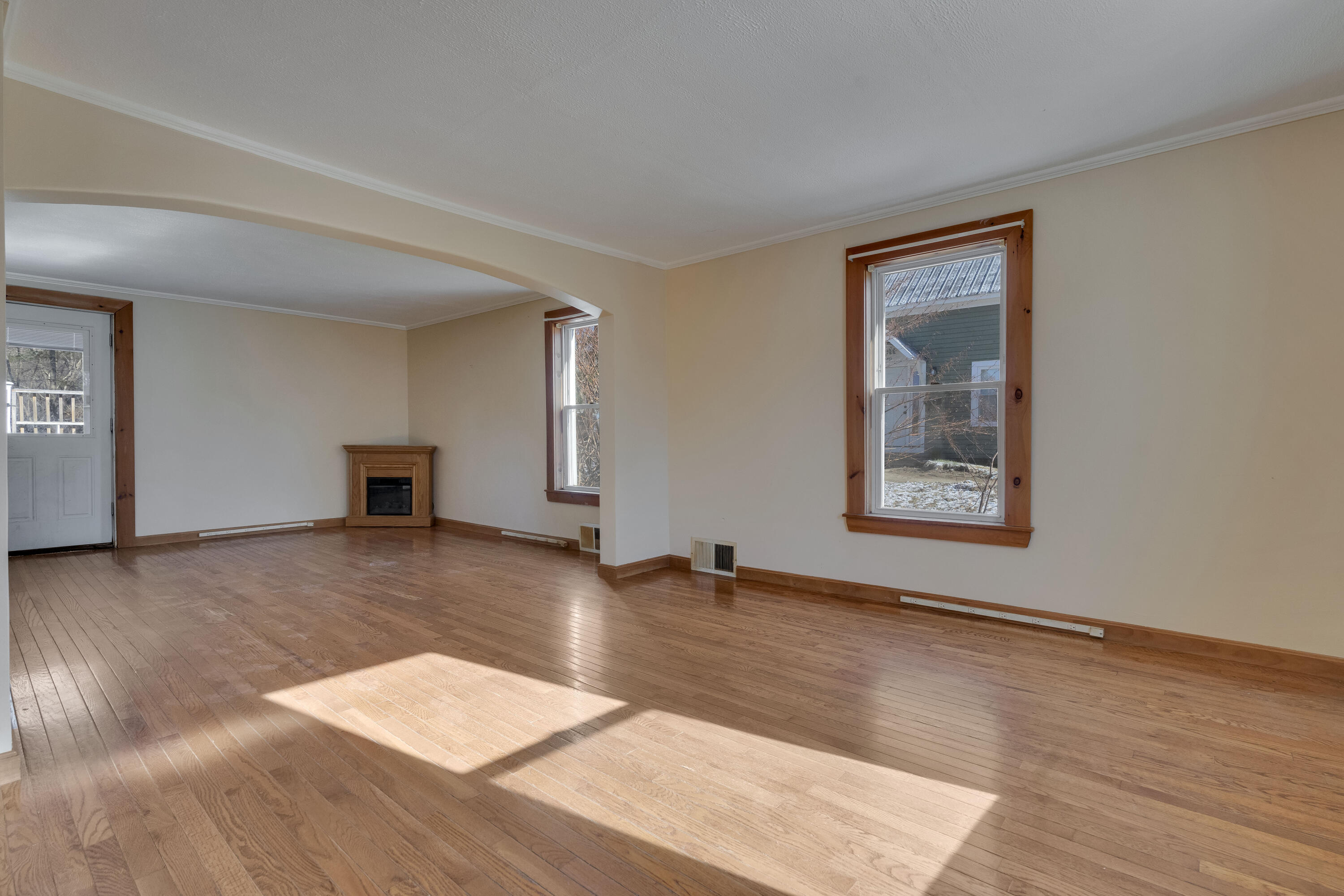 44 Towle Street, Auburn, ME, 04210