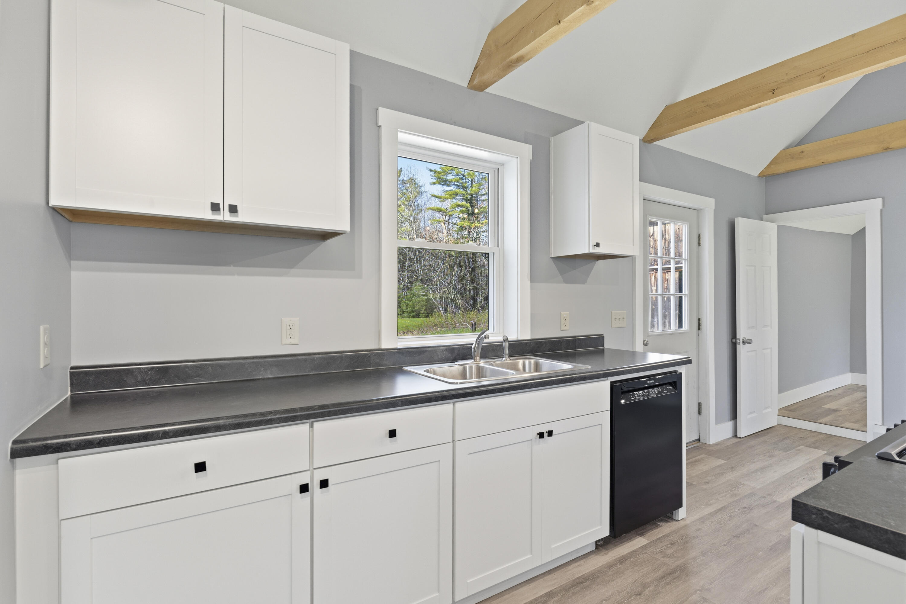 222 River Road, Richmond, ME, 04357