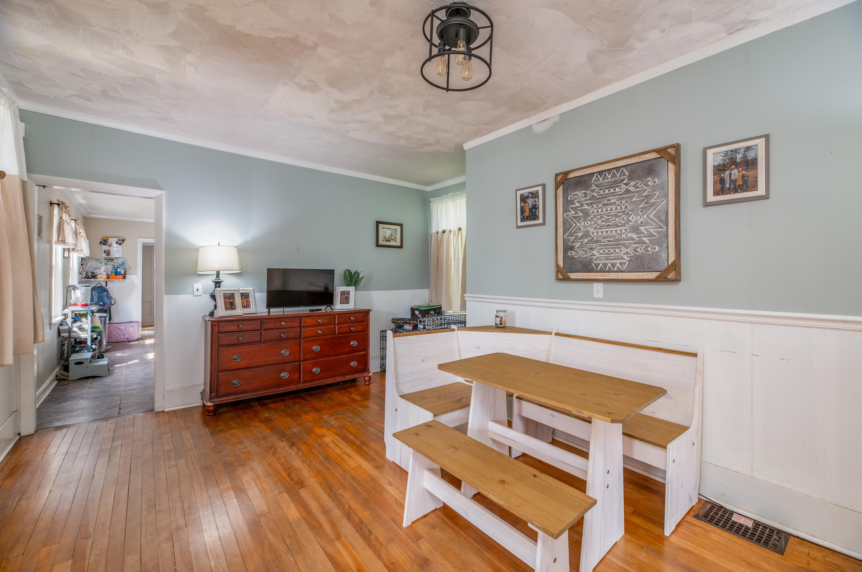 11 Cobbossee Avenue, Gardiner, ME, 04345
