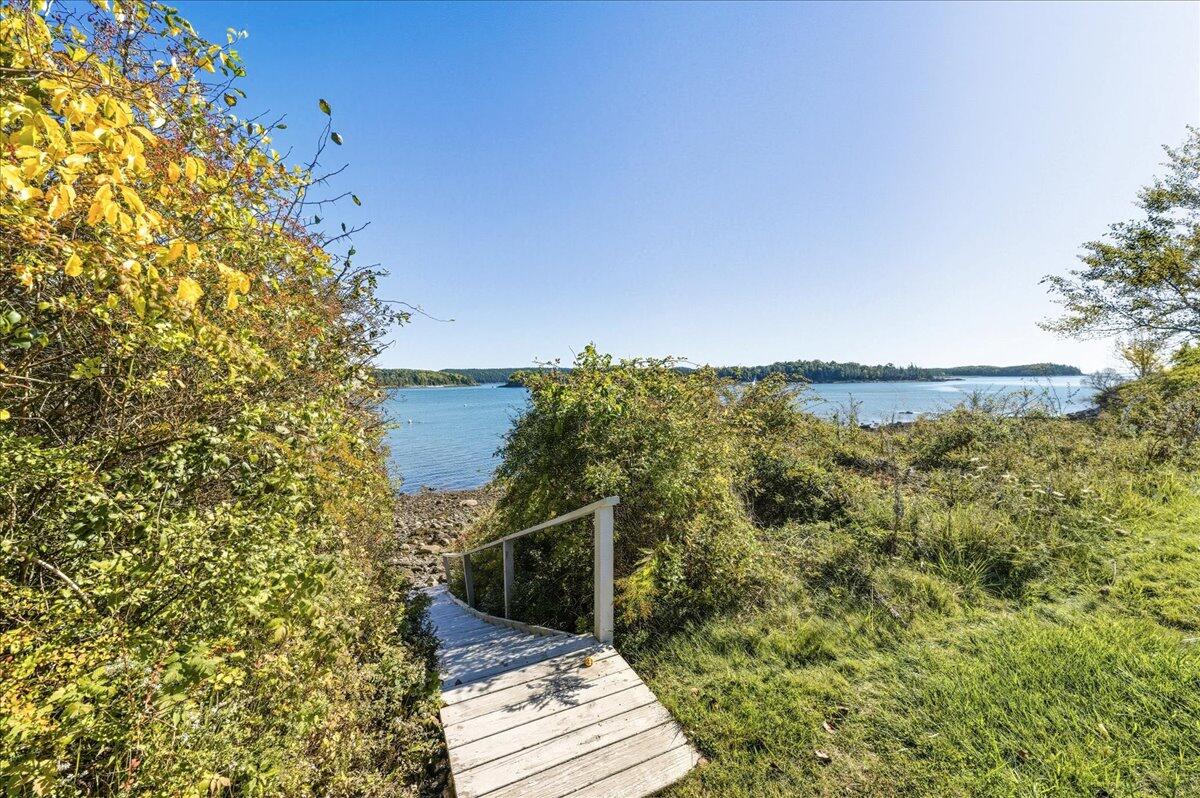 79 Perkins Street, Castine, ME, 04421