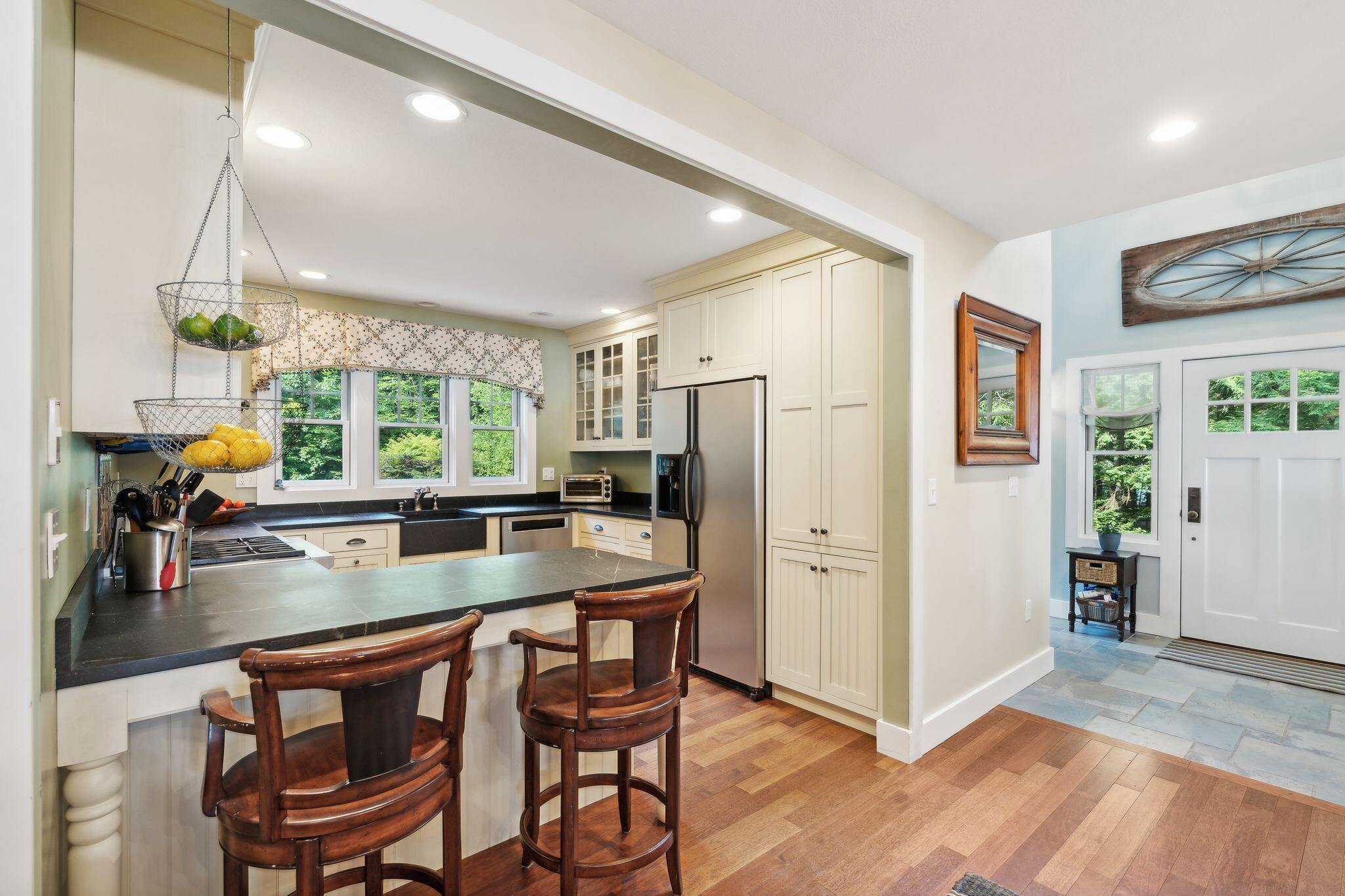 224 Ledges Road S, Naples, ME, 04055