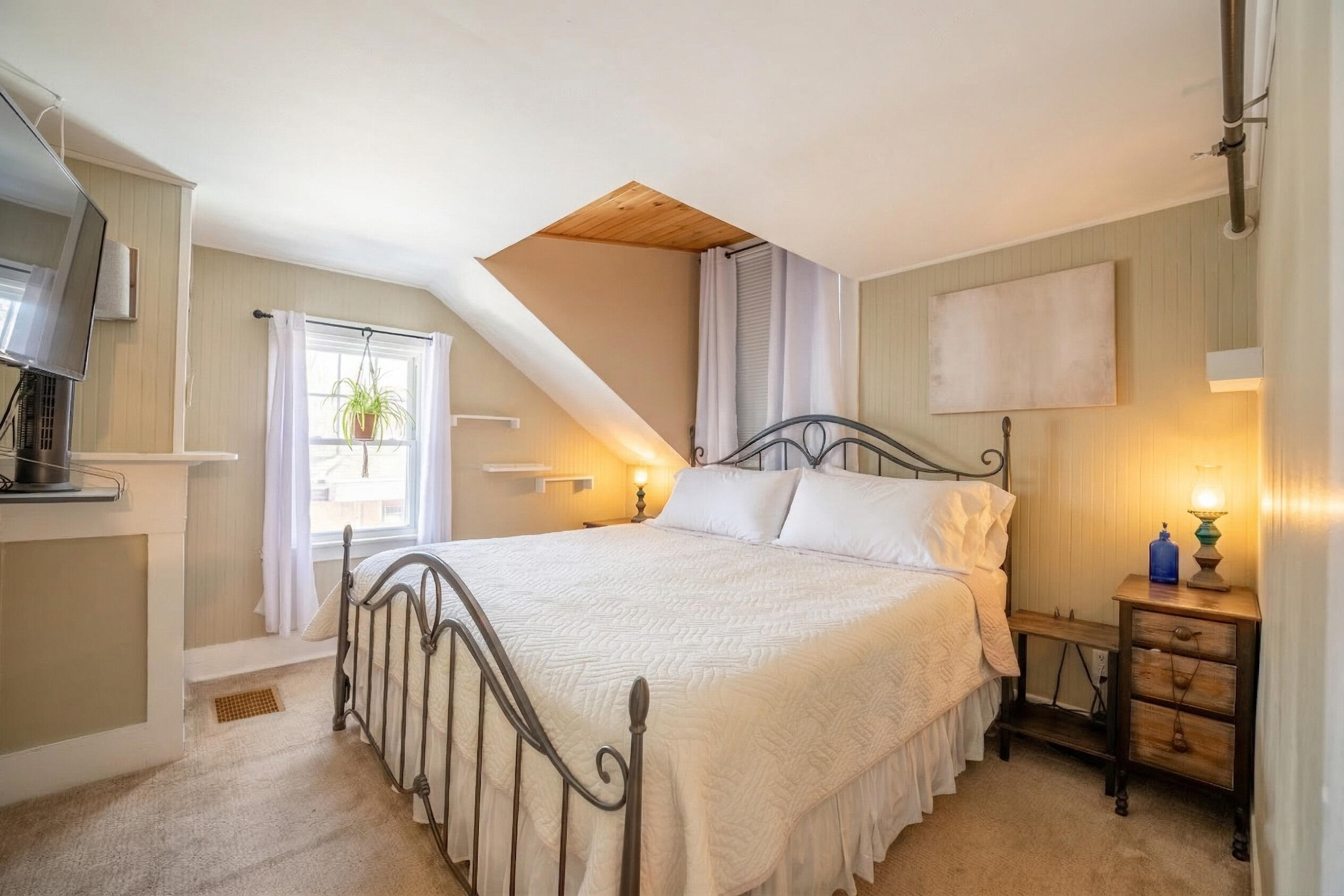 2 River Road, York, ME, 03902