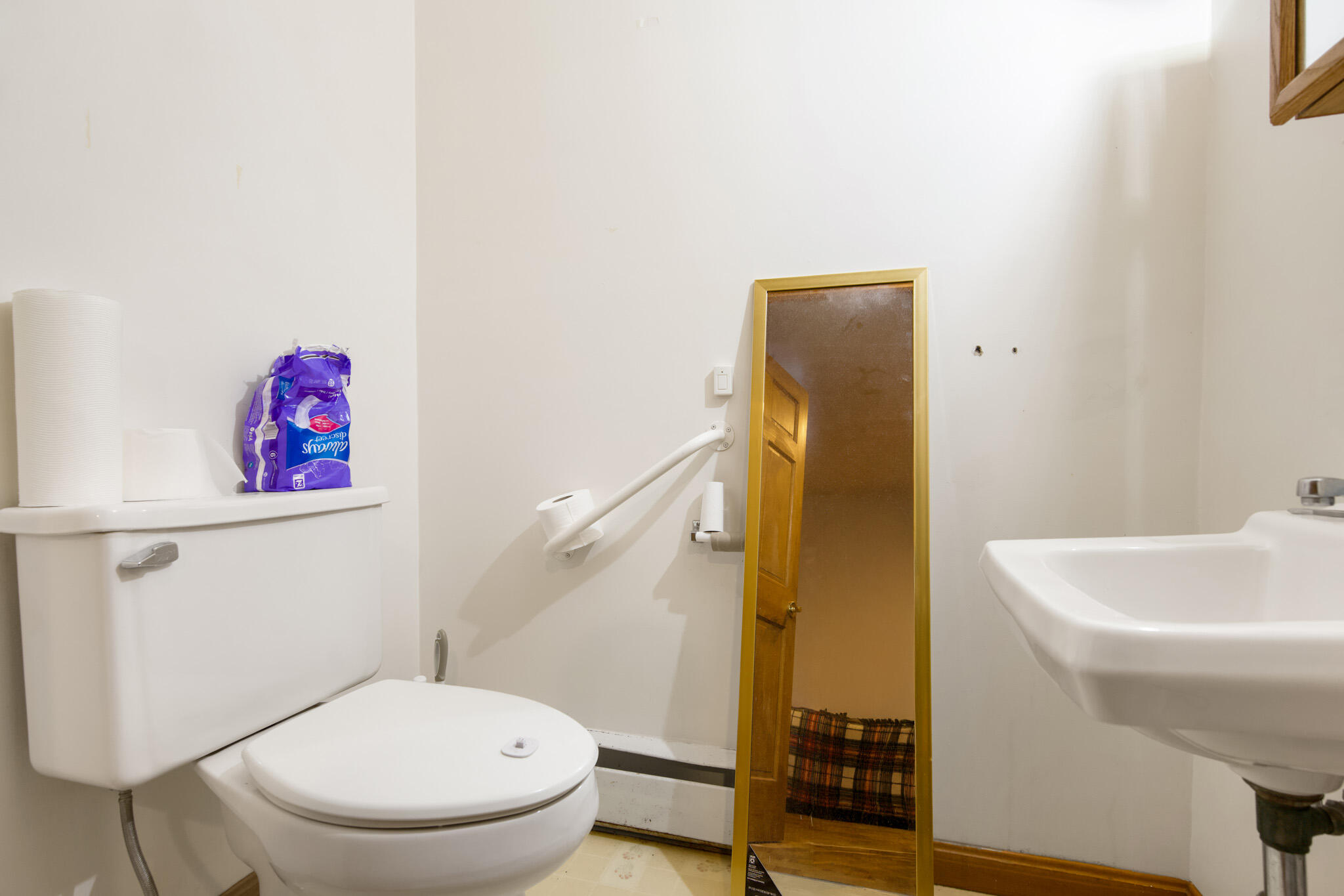 913 Essex Street, Bangor, ME, 04401