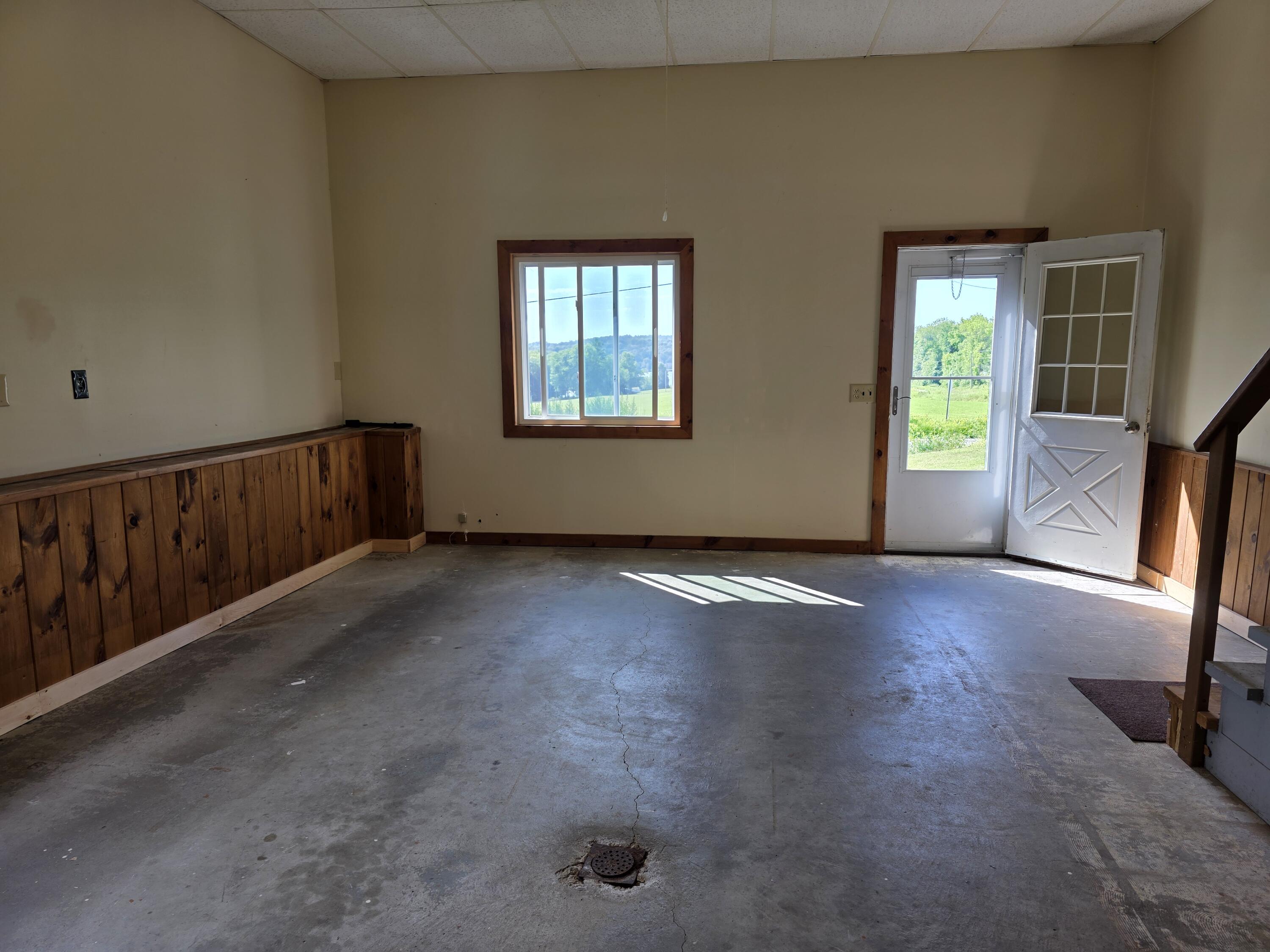 2 Number 10 Road, Dexter, ME 04930 12941