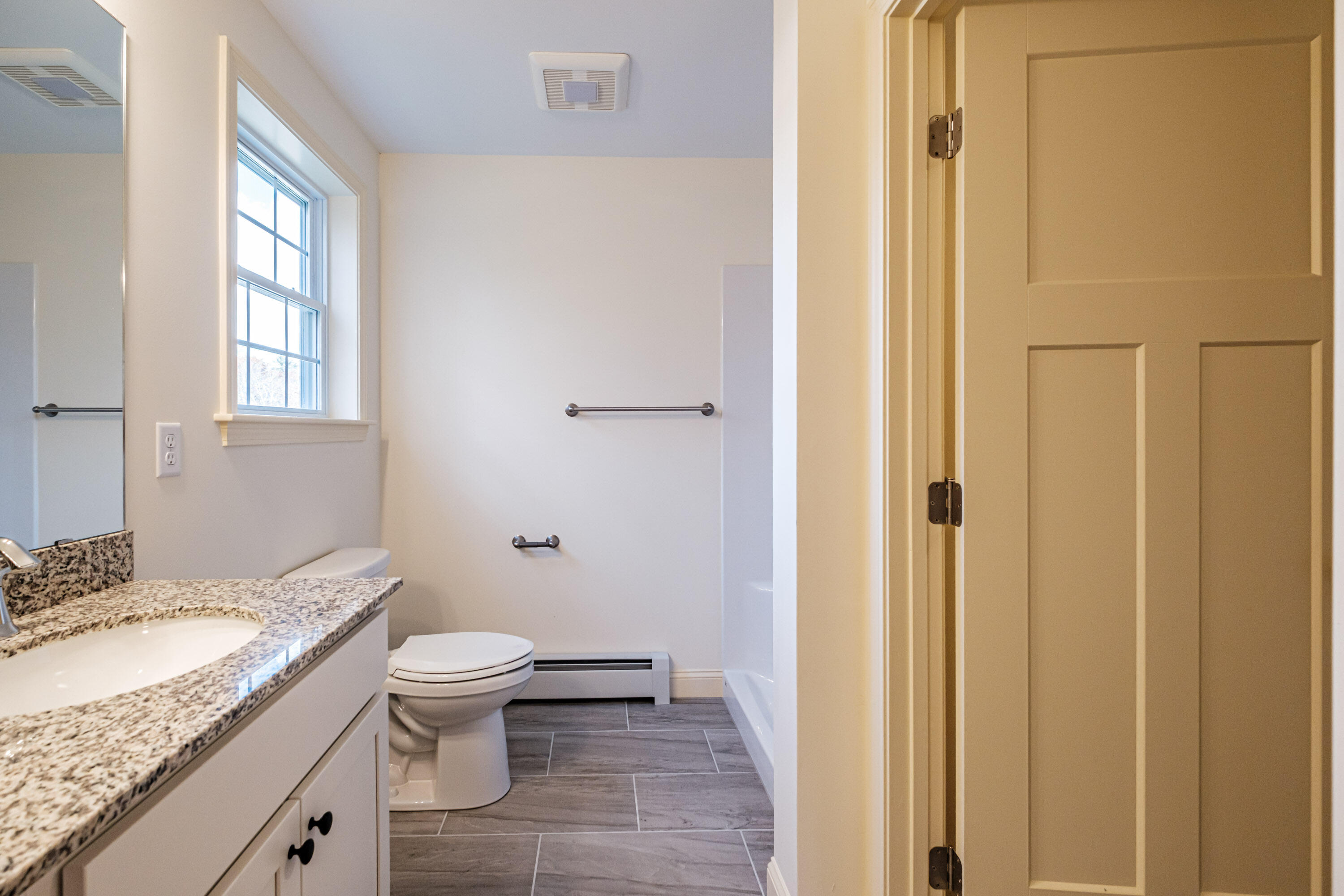 31 Woodbrey Lane, Standish, ME, 04084