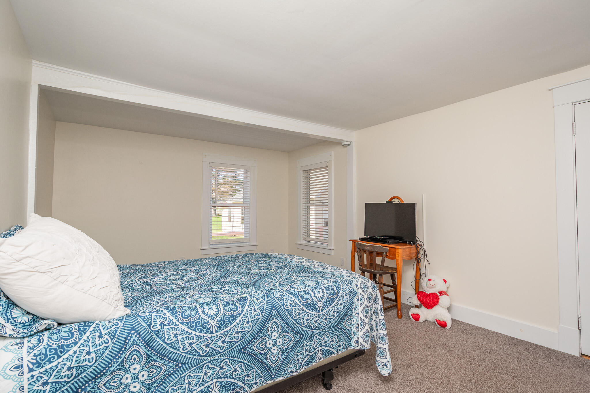947 W Main Street, Dover-foxcroft, ME, 04426